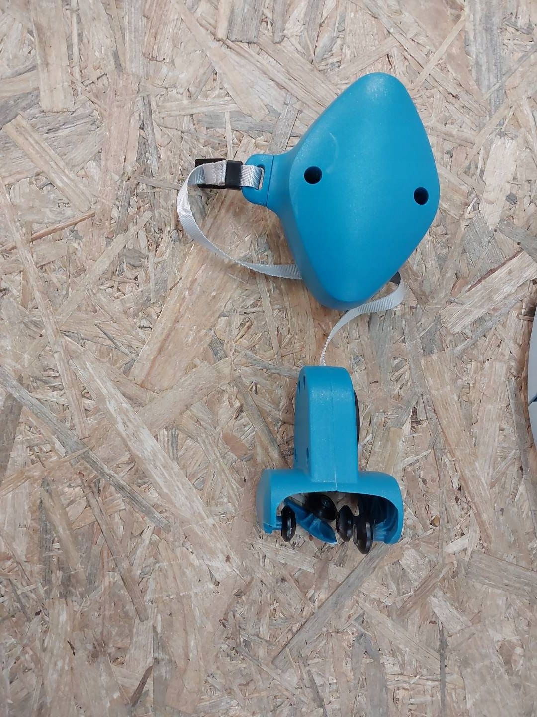 HULA HOP Z WYPUSTKAMI VLUTFEIR Rodzaj inne