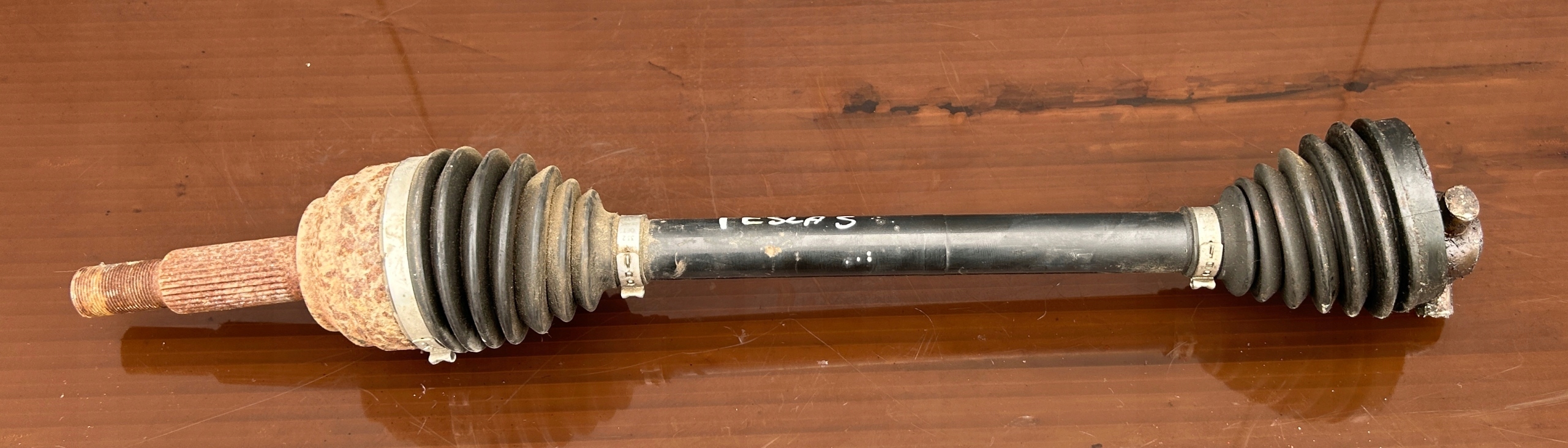 semi-axis rear part right = left TESLA MODEL S