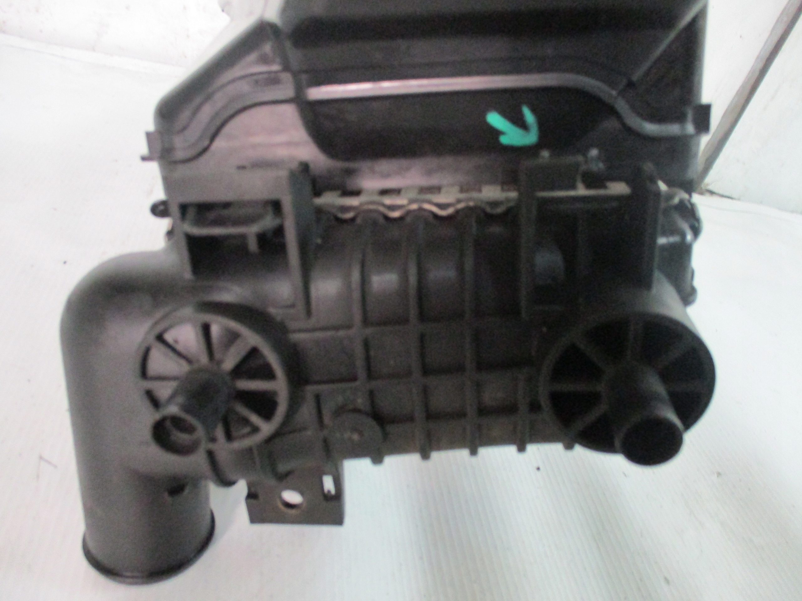 Kühler intercooler Focus MK3 1,6 TDCI BV61-9L440-CG