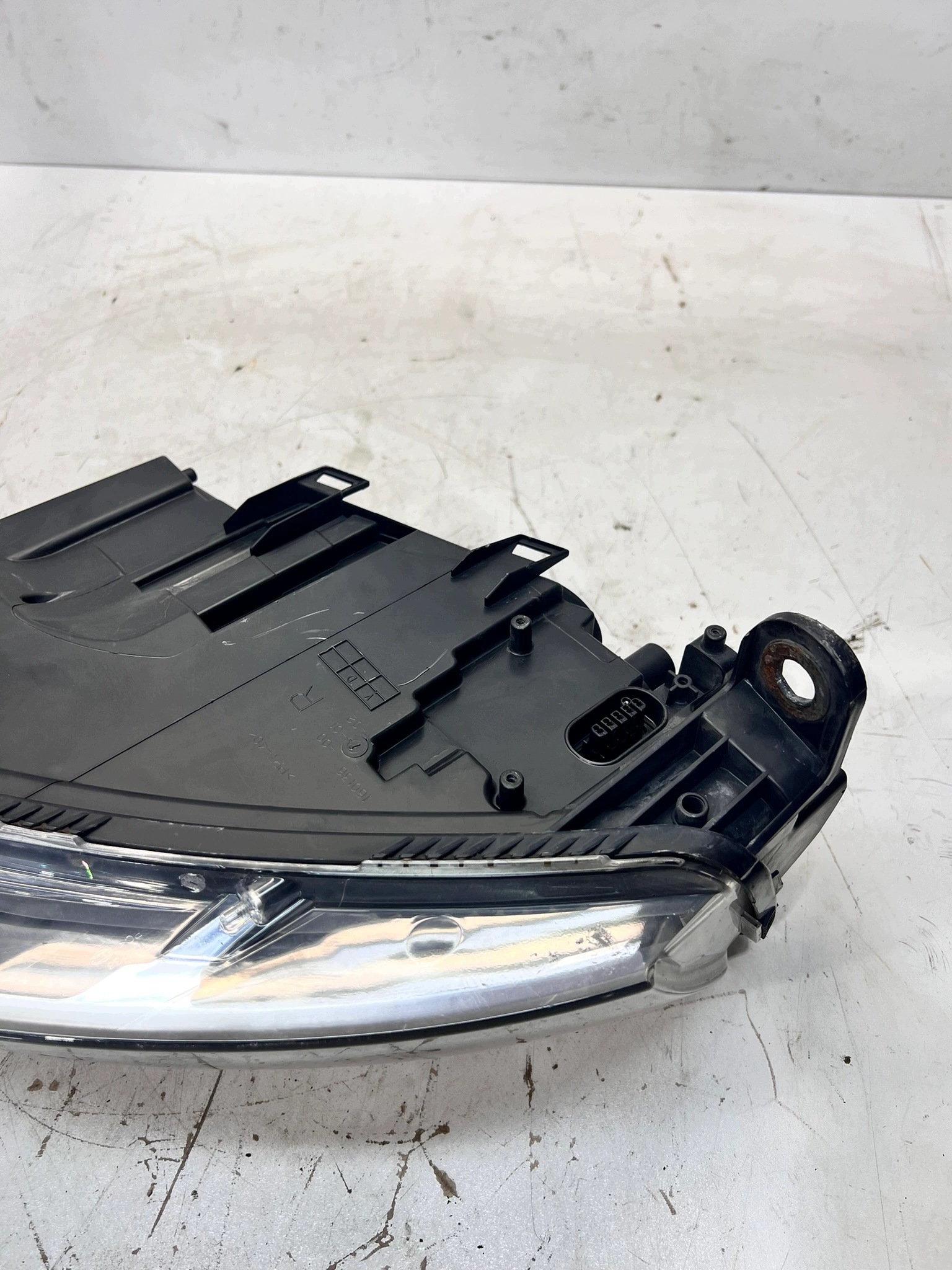 REFLEKTOR right AUDI A6 C6 4F0941004BB XENON positioning 59/25