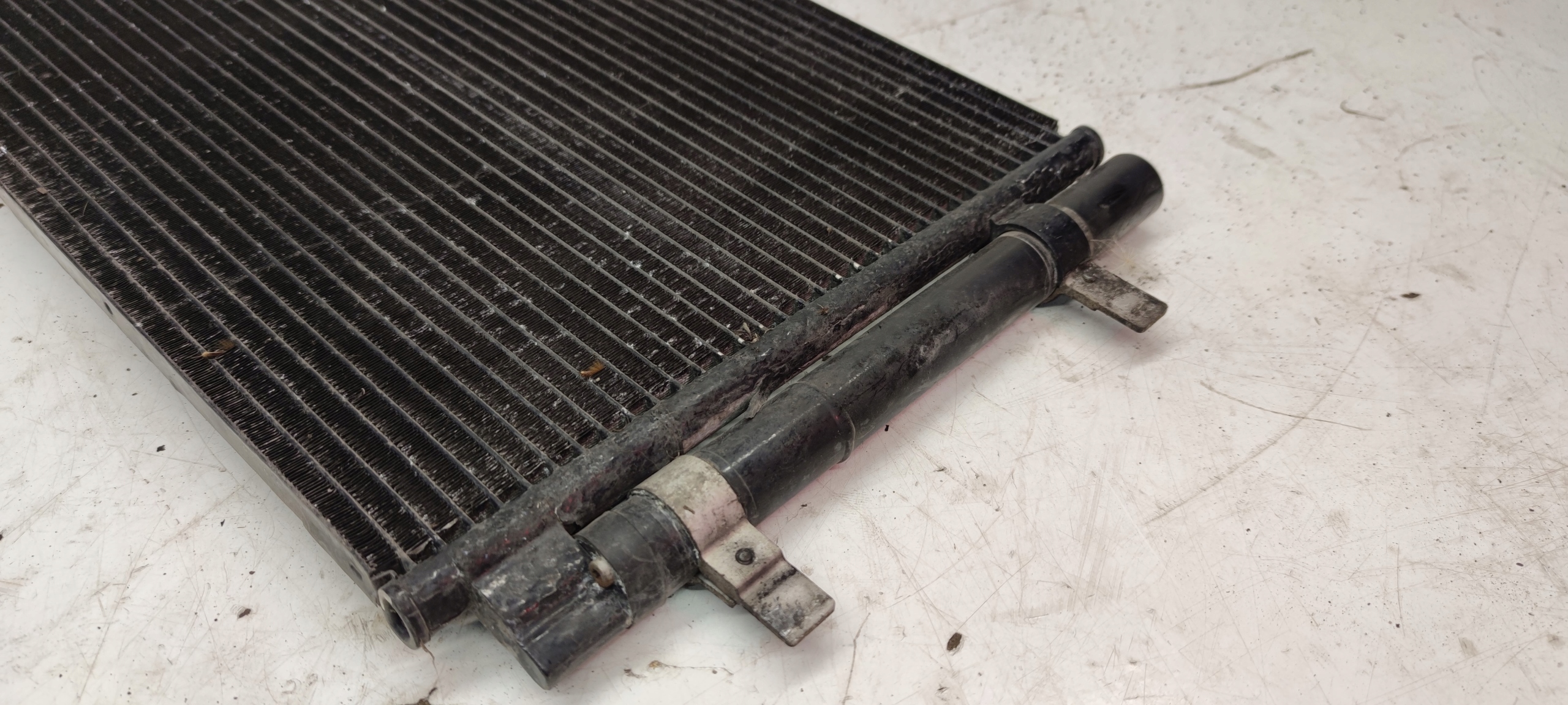 Radiateur climatisation AUDI A4 B8 A5 Q5 8K0260401D