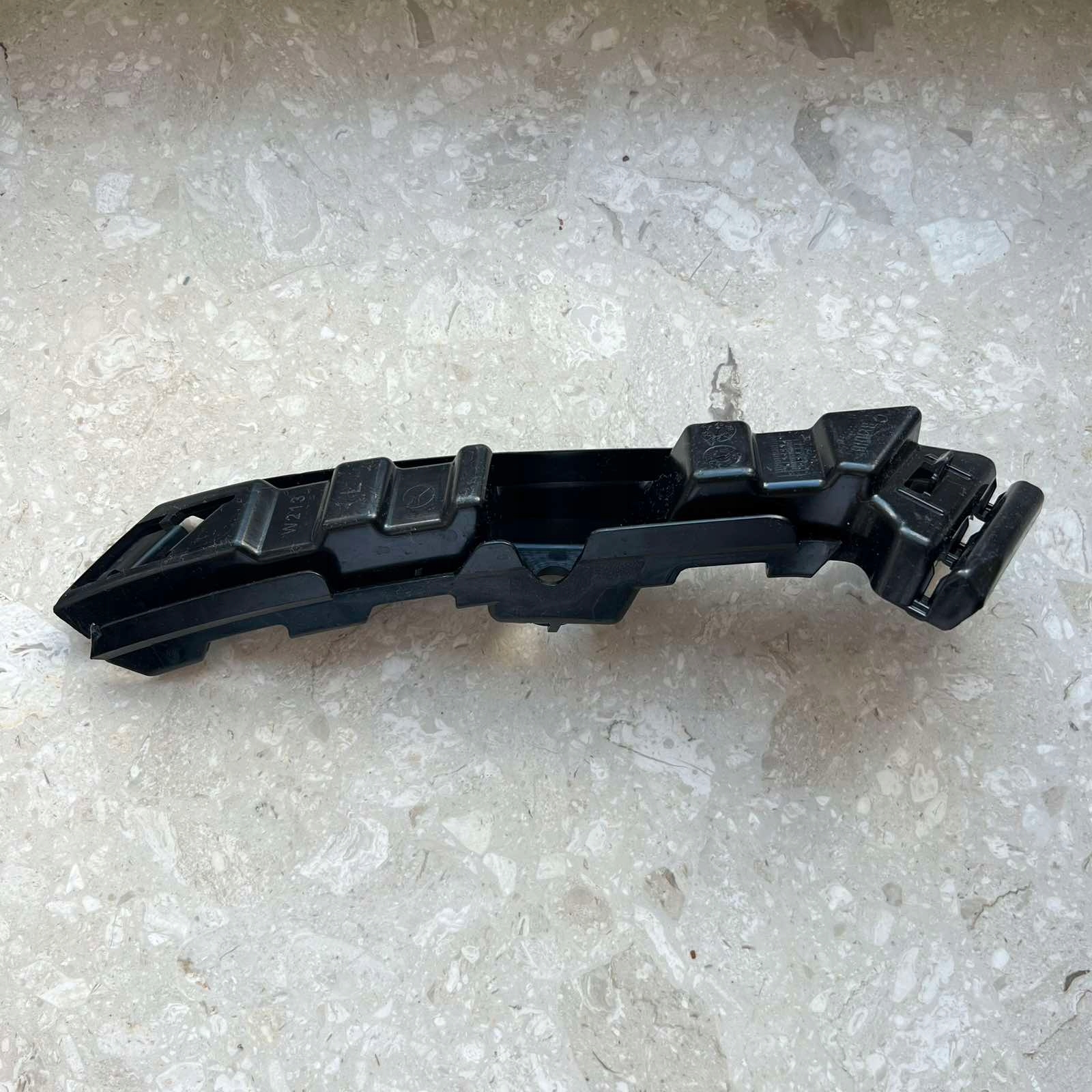 MERCEDES W213 bumper bracket left rear part A2138850365