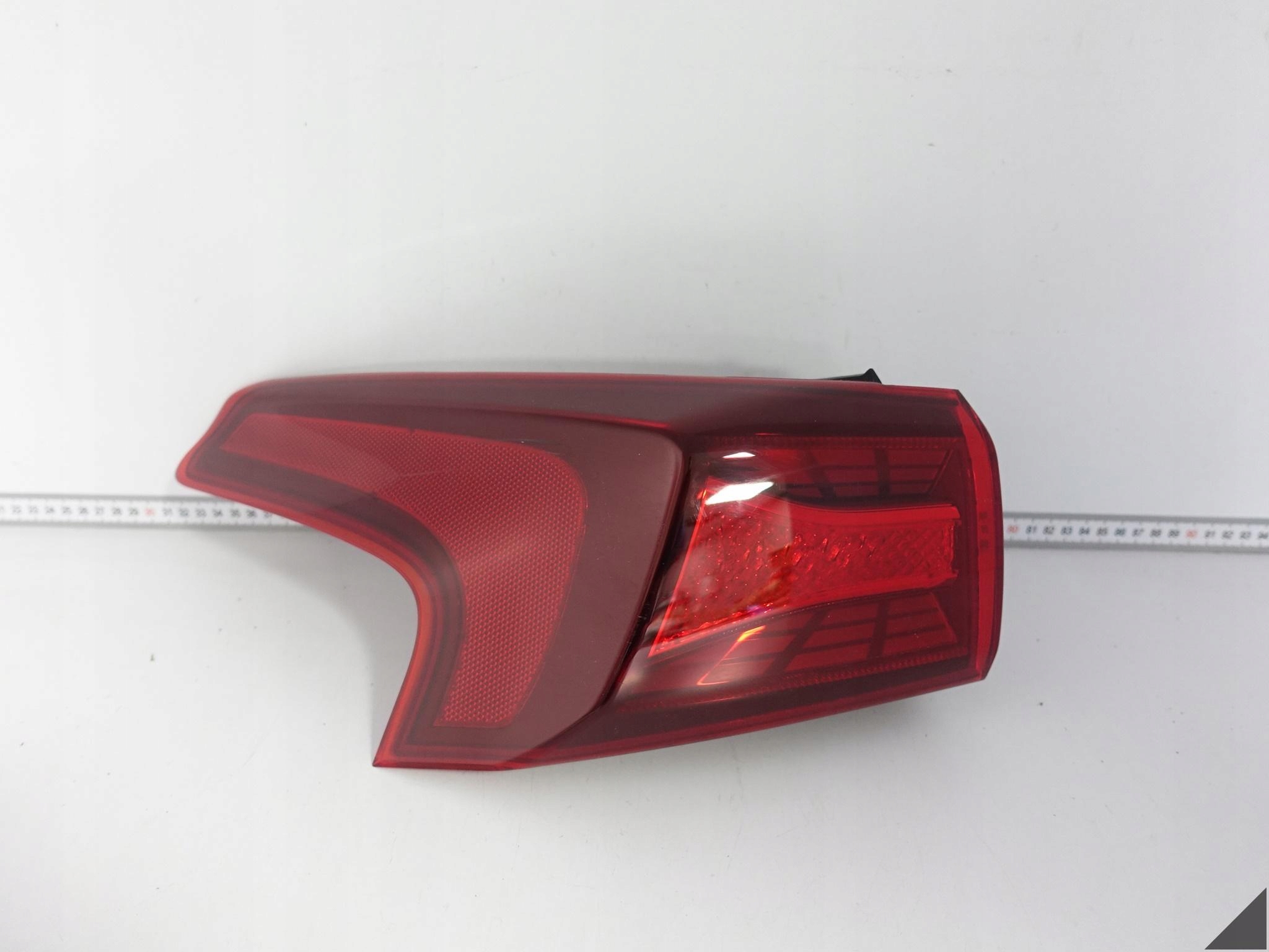 HYUNDAI SANTA FE (TM) IV (4 GENERACJA) 18-20 LAMPA LED LEWA TYŁ EUROPA