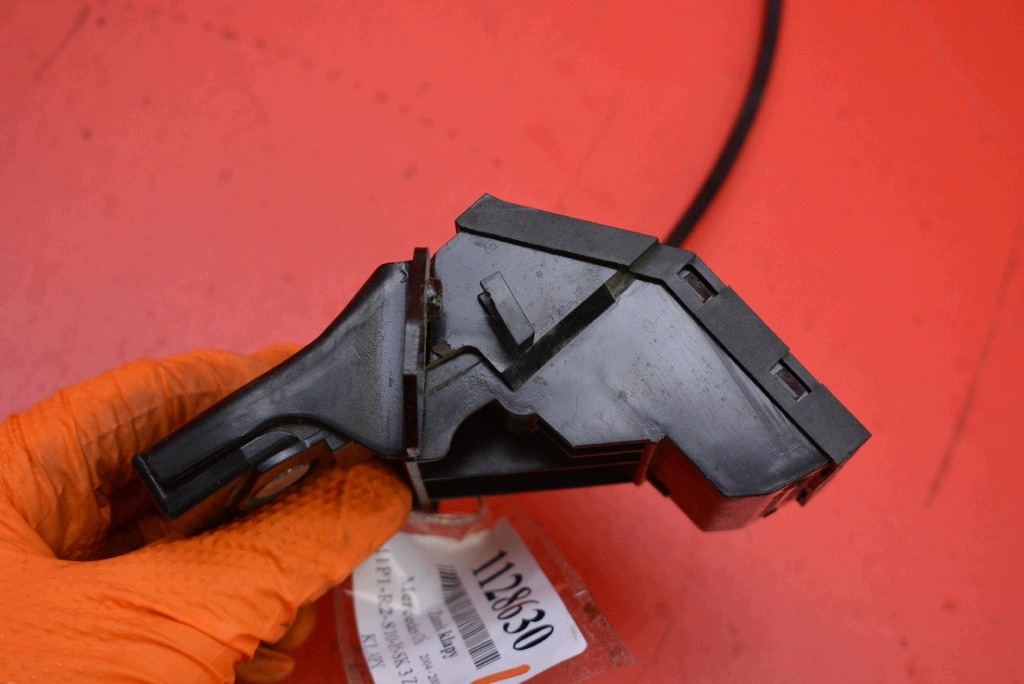 lock bonnet rear part boot A1717500085 MERCEDES CLS C219 04-10
