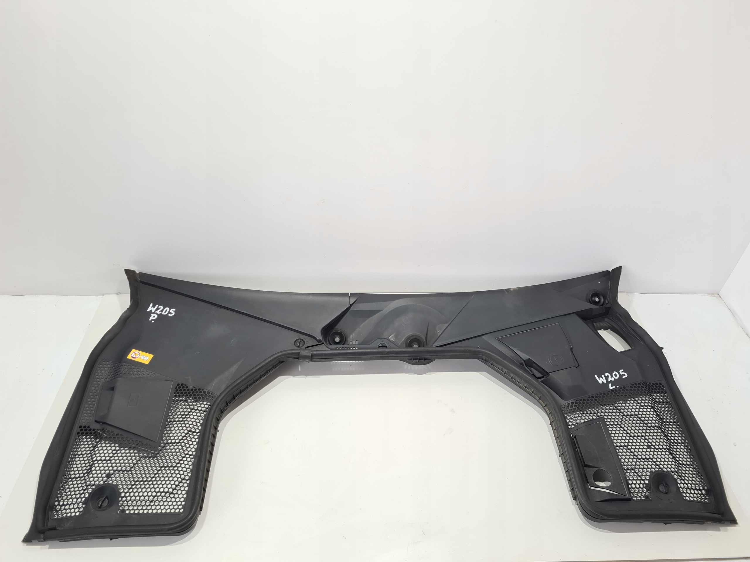 MERCEDES C-KLASA W205 PODSZYBIE KOMPLET