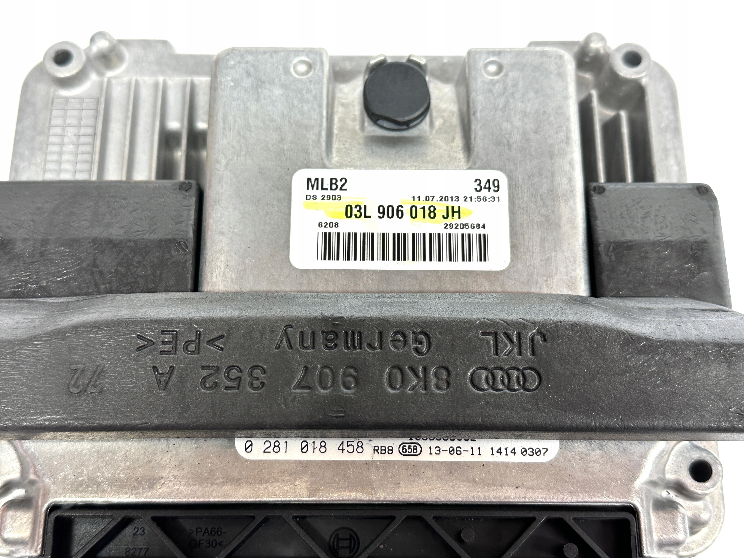 AUDI A4 B8 A5 8T 2.0 TDI control unit of the engine computer 03L906018JH