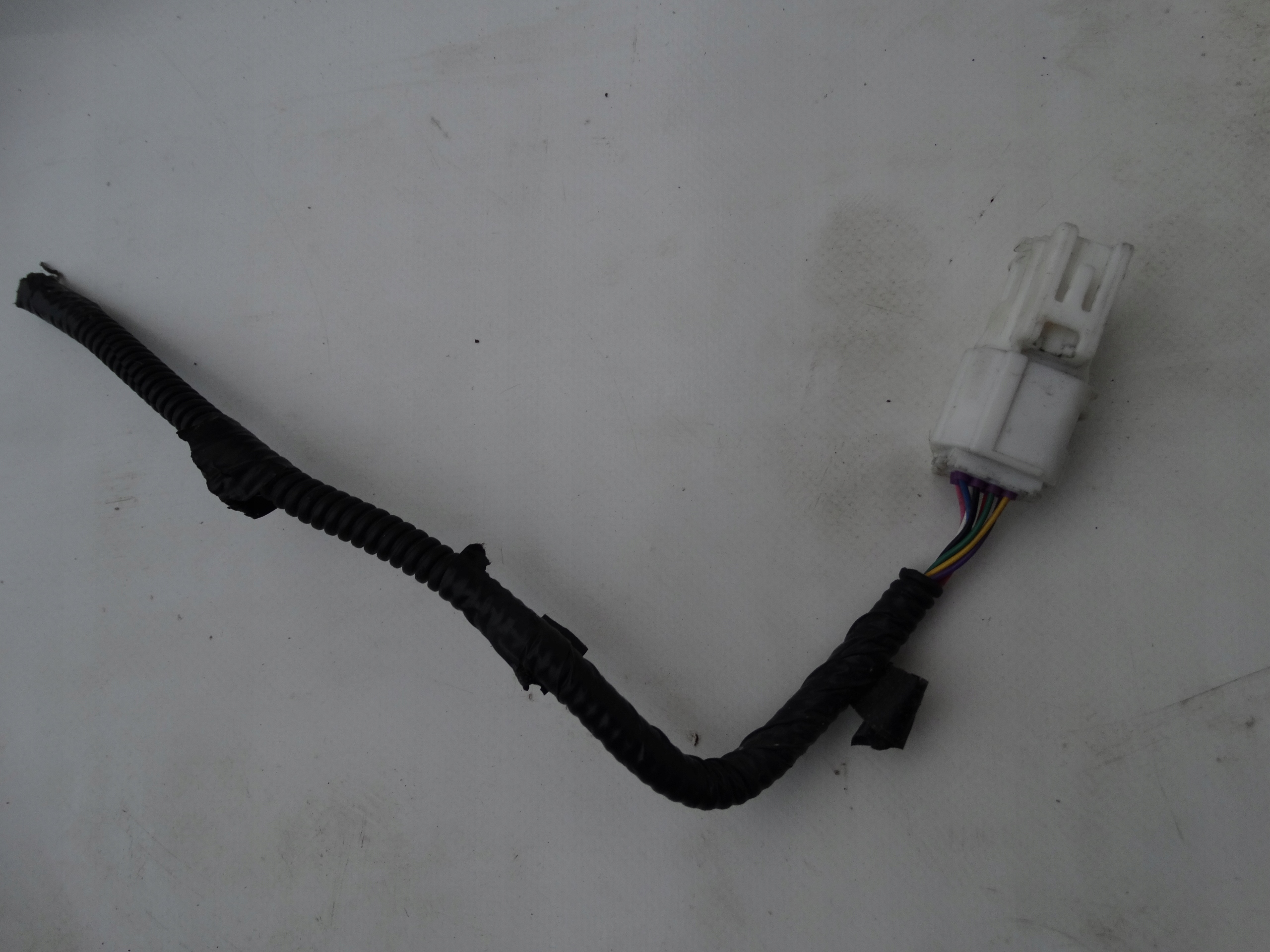 A82824-60460 - Разъем куб разъем для TOYOTA AURIS II E18