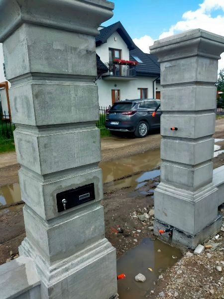 OGRODZENIA DWORKOWE,PRZĘSŁA,SŁUPKI ,BETONOWE Rodzaj słupek