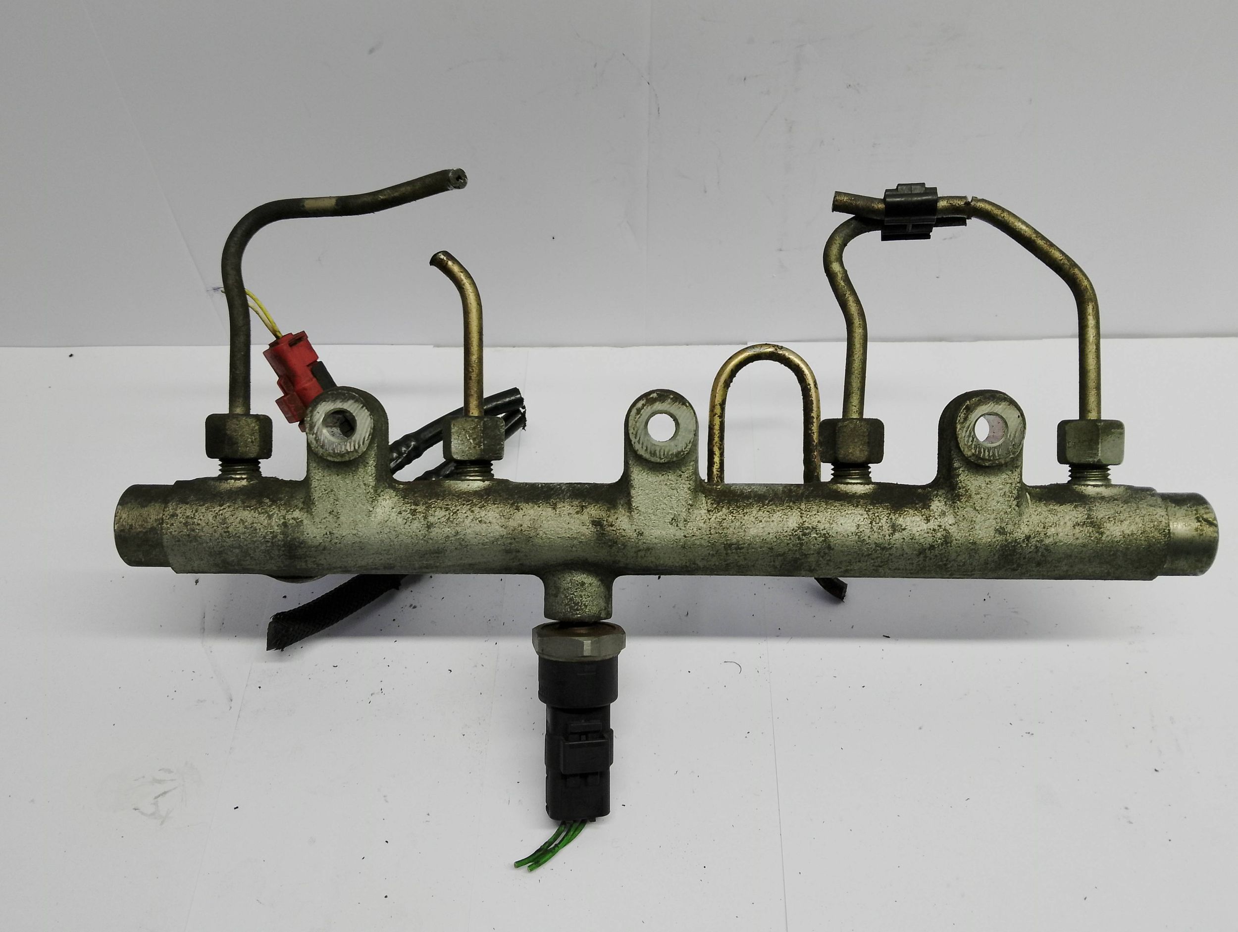 Rampe injection Peugeot 206 0445214019