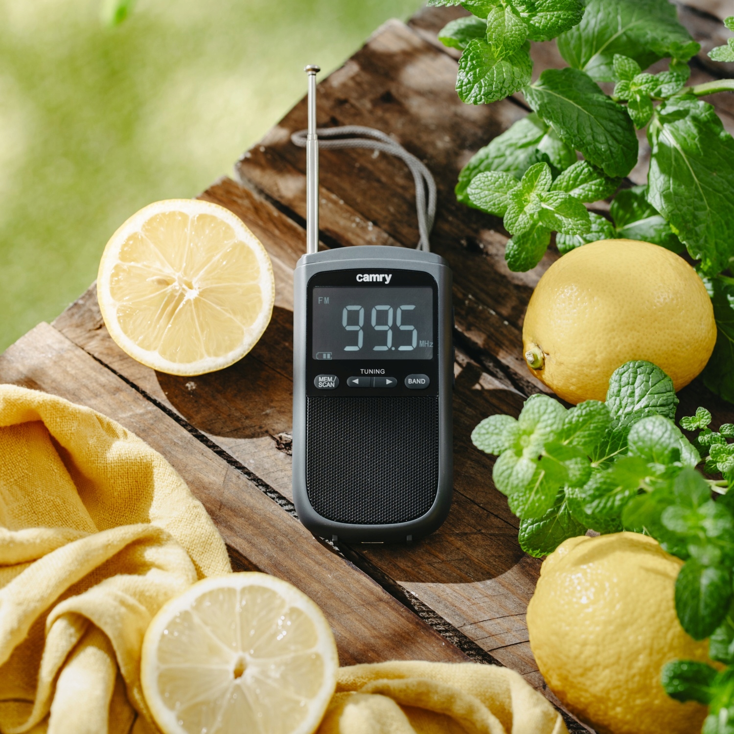 Mini Radio CR 1905 FM/AM - USB C, Alarm, Drzemka, Przenośne