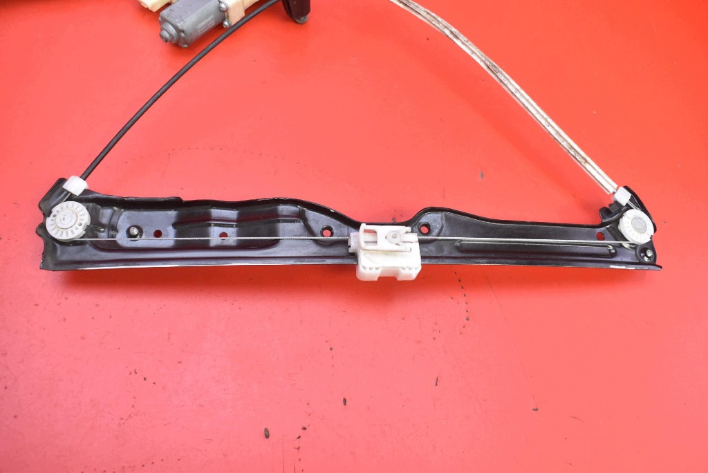 window regulator left front EU 9678189880 PEUGEOT 308 2 II T9 13-17