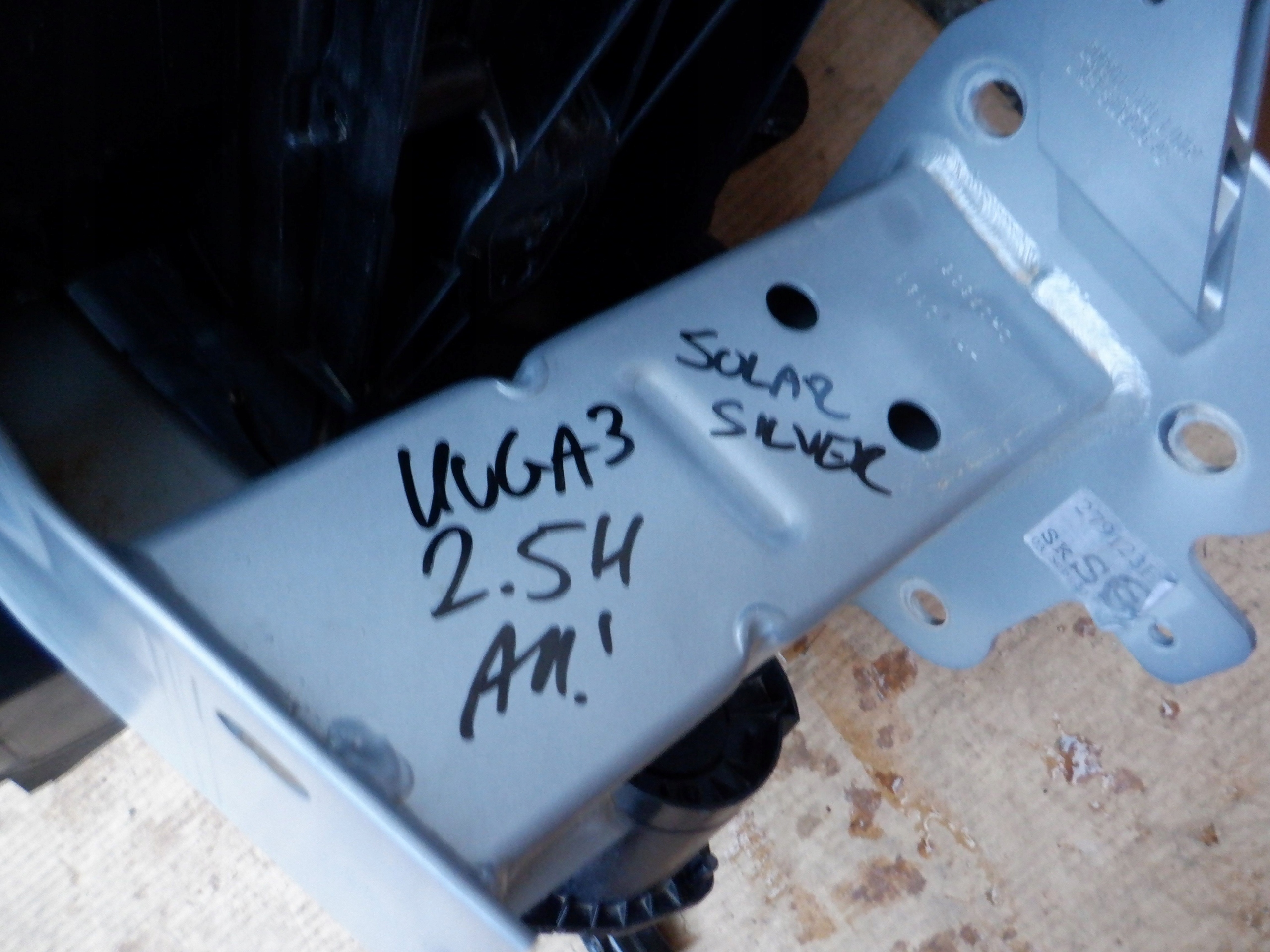 PAS BELKA CHŁODNICE PRZÓD FORD KUGA MK3 2.5 PHEV Numer katalogowy części FORD KUGA III MK3 PAS PRZEDNI CHLODNICE BELKA 2.5 PHEV HYBRYDA 19-