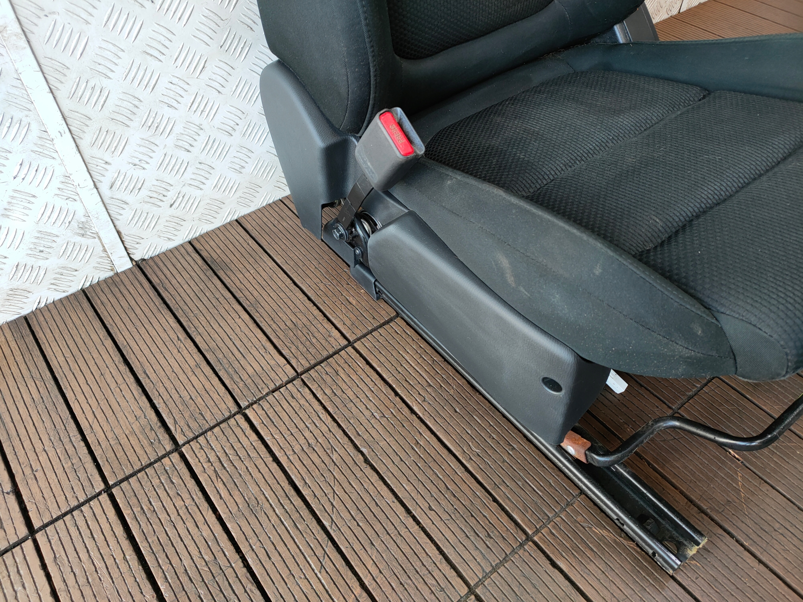 MAZDA CX-5 and KD LIFT 15-17 seat front left driver´s front EUROPA OE