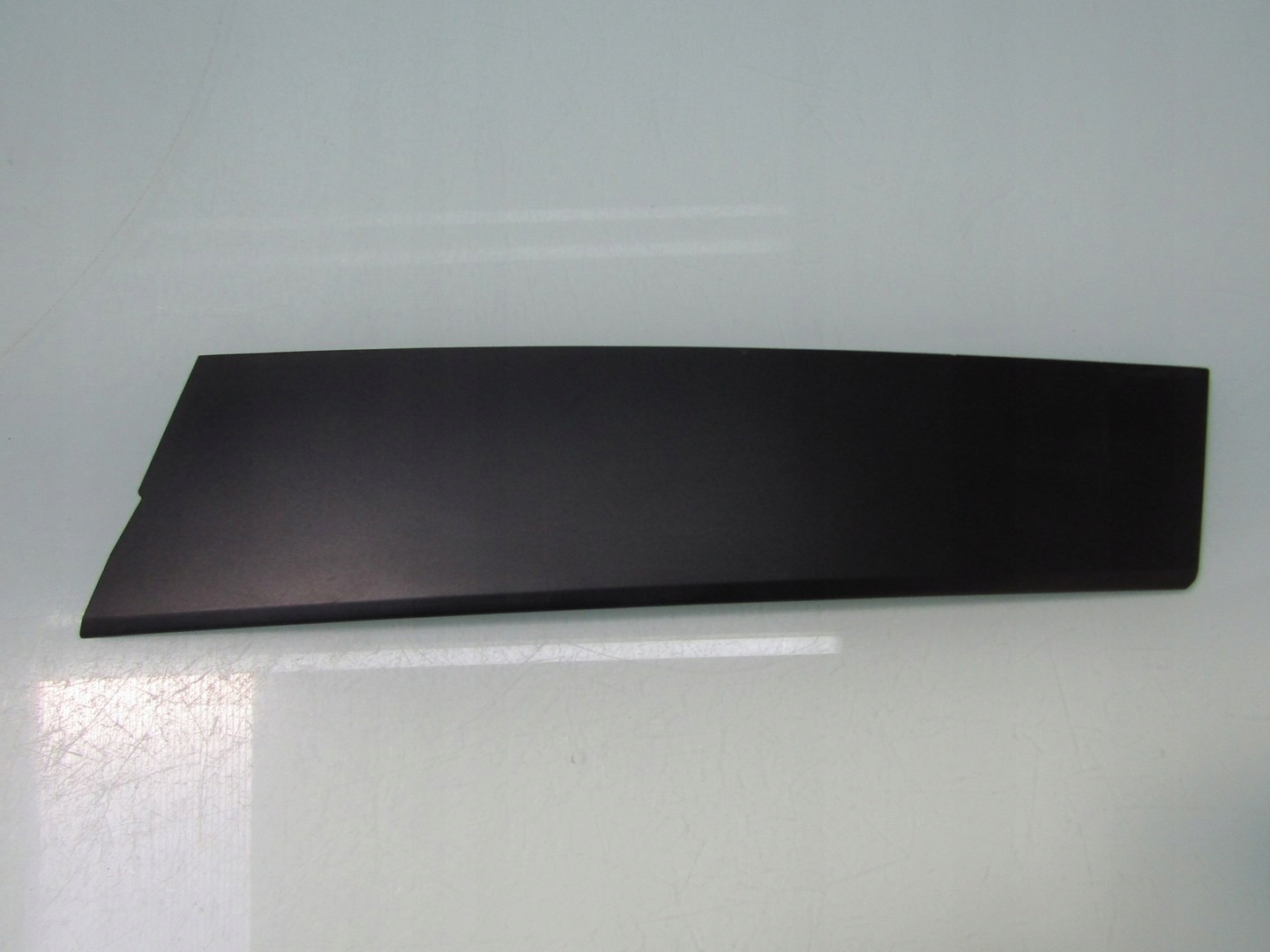 MAZDA 3 BP IV 21R OSŁONA SŁUPKA PRAWA PRZEDNIA