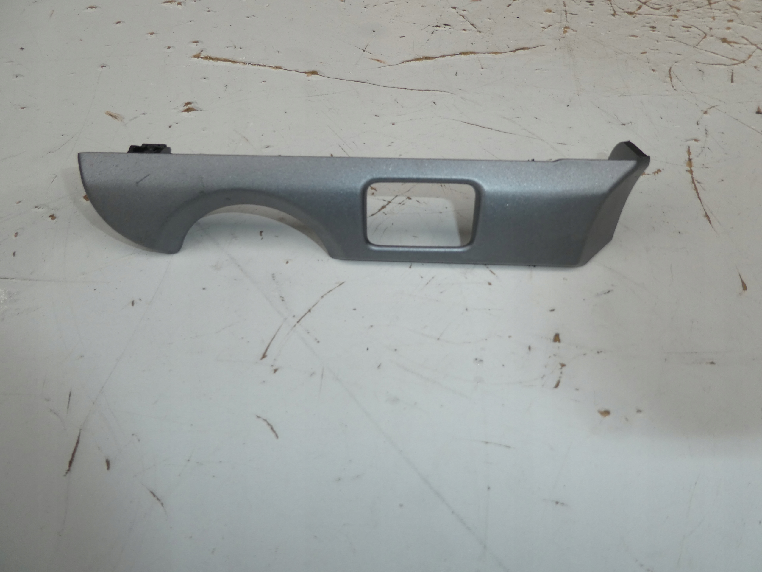 YETI moulding frame controls 5L1858417