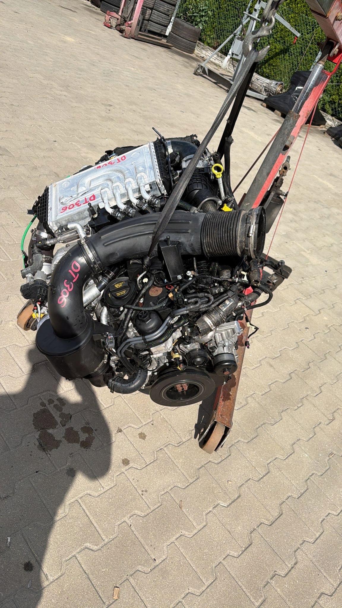 engine complete LAND ROVER DT306 70TYSKM