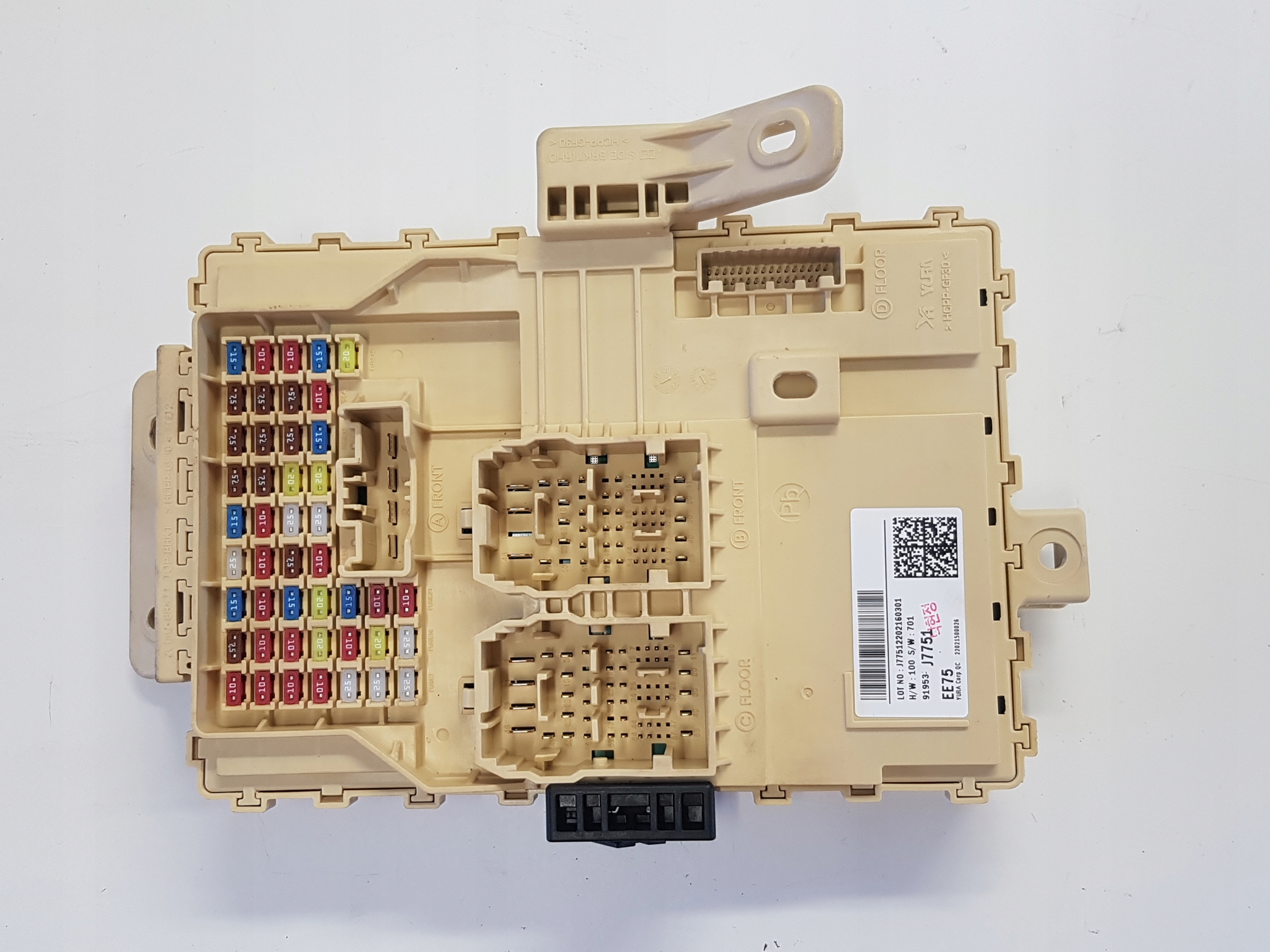 KIA XCEED Skrzynka bezpieczników 22r.