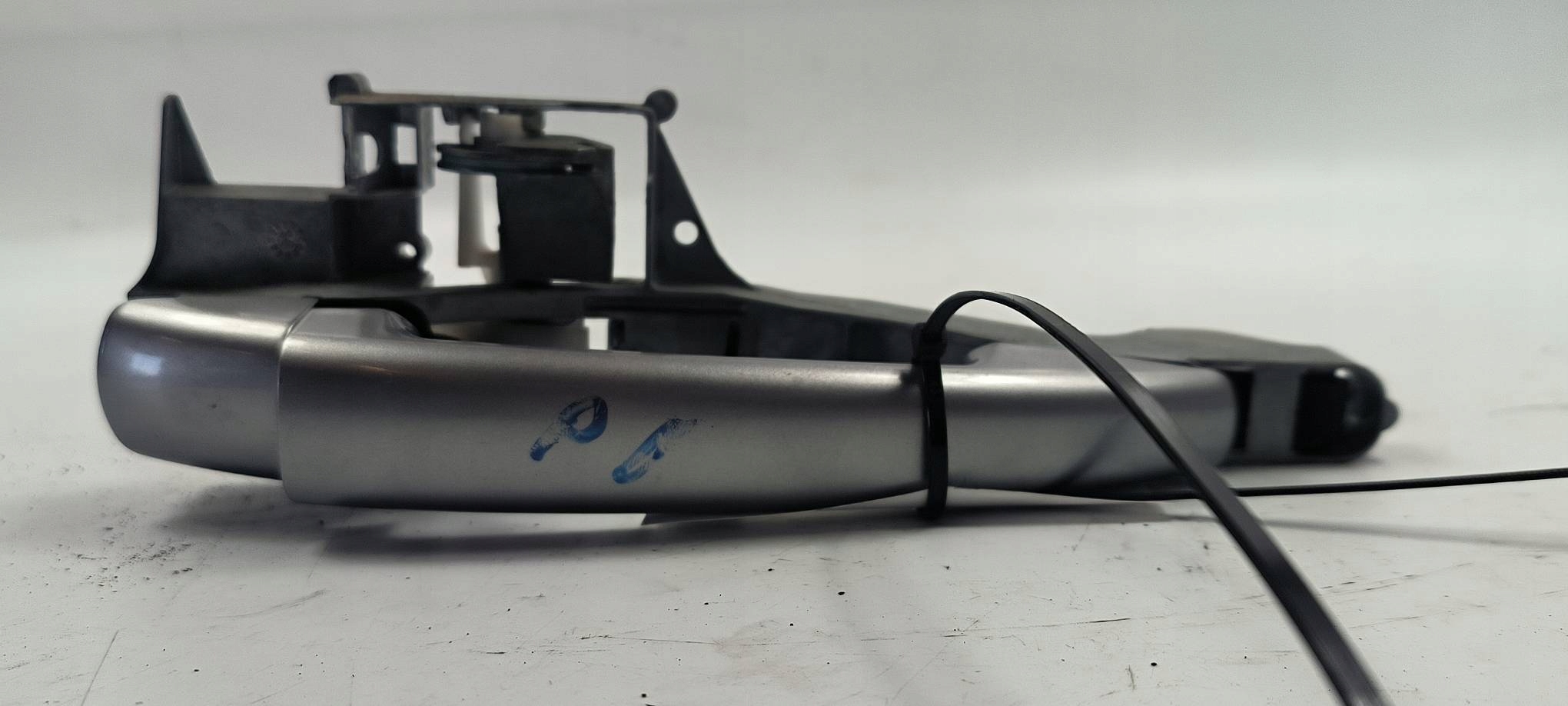 handle right front KCA PEUGEOT 2008 and