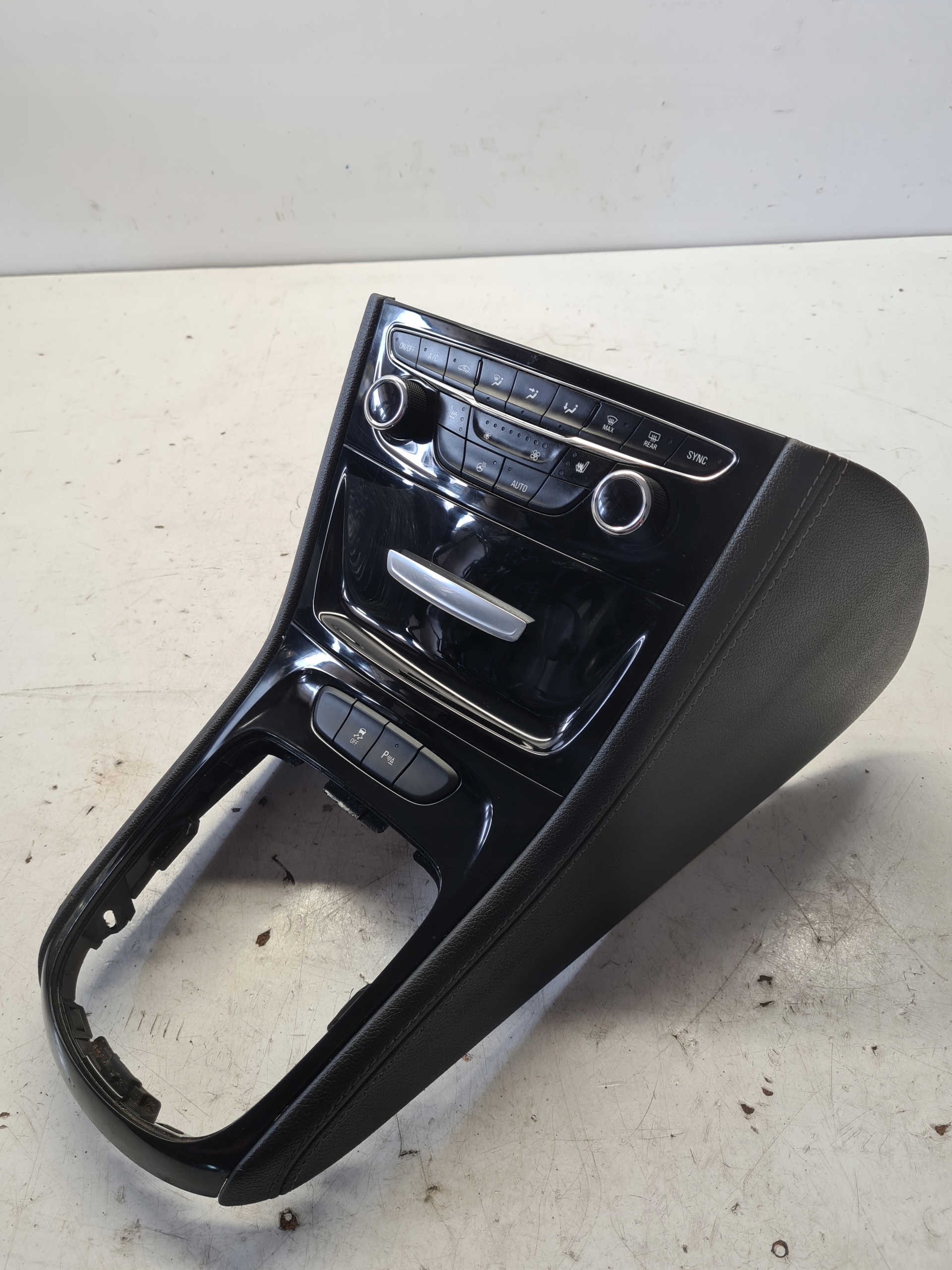OPEL ASTRA K Châssis DEKOR TUNELU Unite commande clima Cuir, en cuir PIANO BLACK