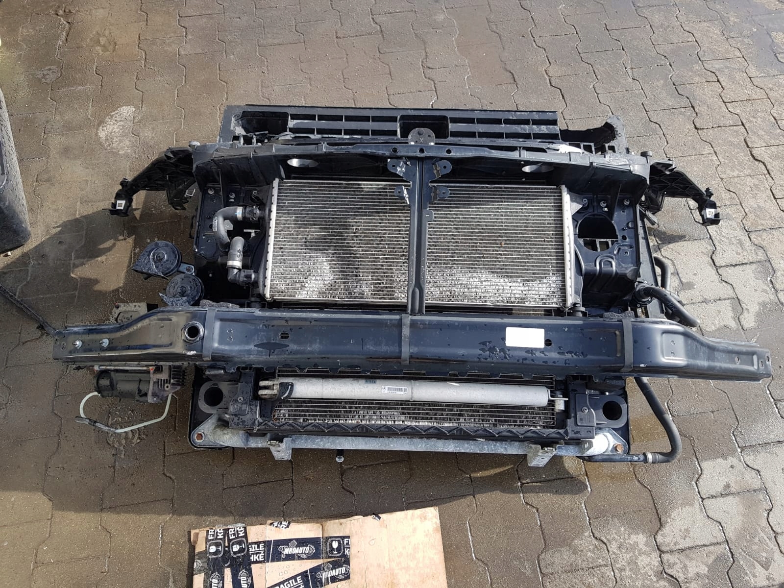 MERCEDES GL W166 X166 166 4.7 5.5 PAS PRZEDNI CHŁODNICE WZMOCNIENIE KOMPLET
