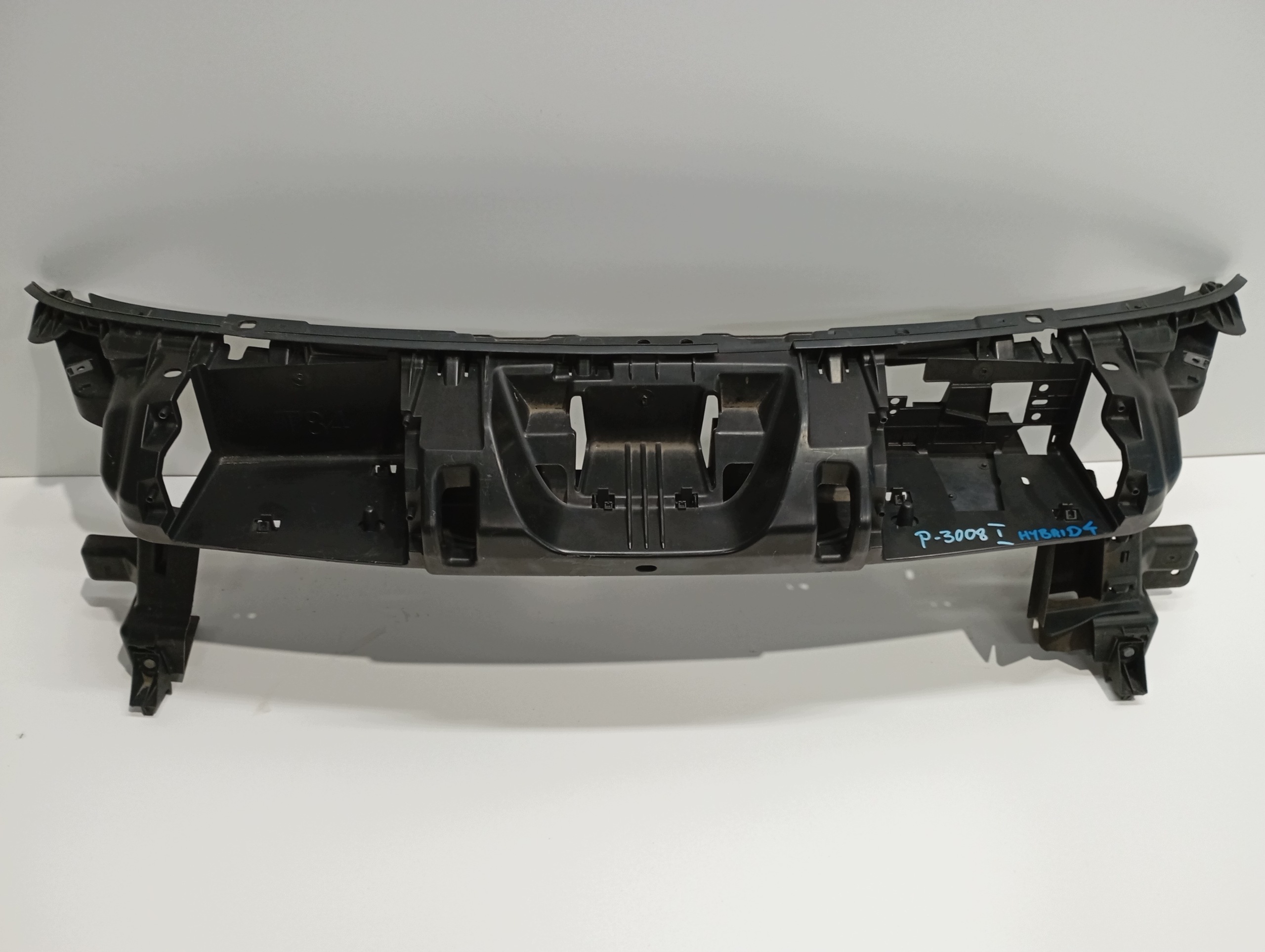Traversa PEUGEOT 3008 e 2,0HDI HYB
