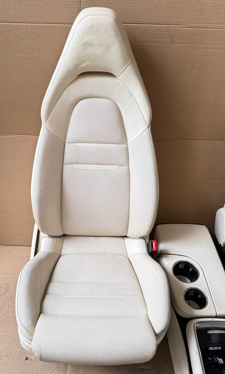 Sitze KPL. + MODULY Sitz Seiten TUNEL PORSCHE PANAMERA 971 BEZOWE 1