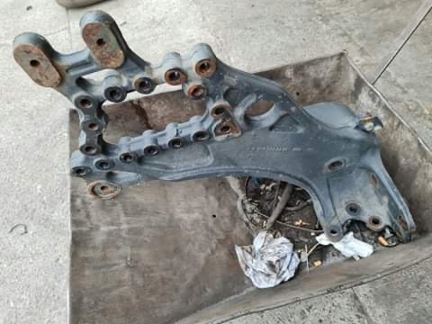 Mercedes Actros MP4 крепление рессоры A8603223201