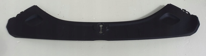 Tesla Model S, 16 - Obudowa chłodnicy przód