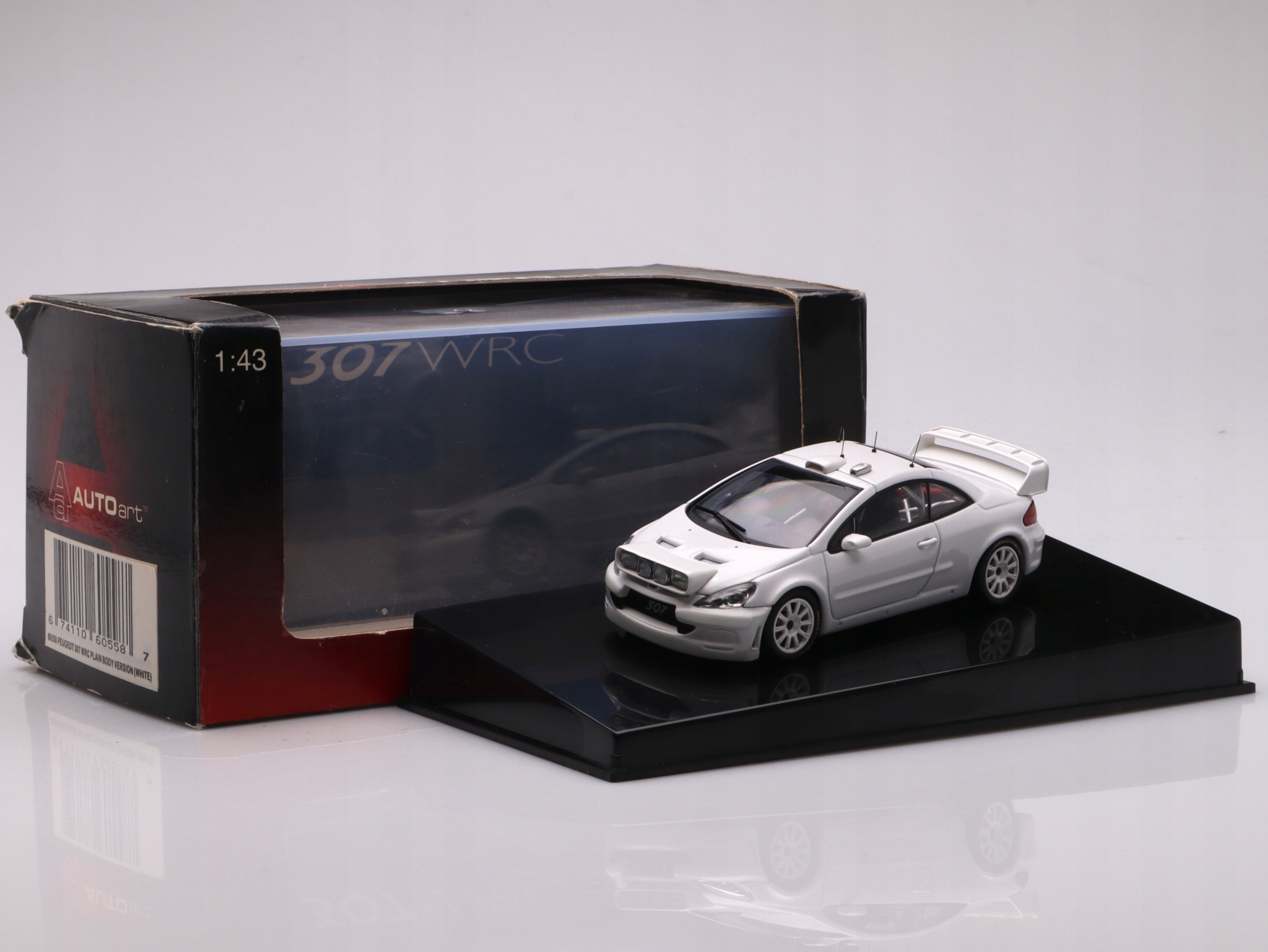 Peugeot 307 Wrc verze s karoserií, bílá AUTOart 1:43