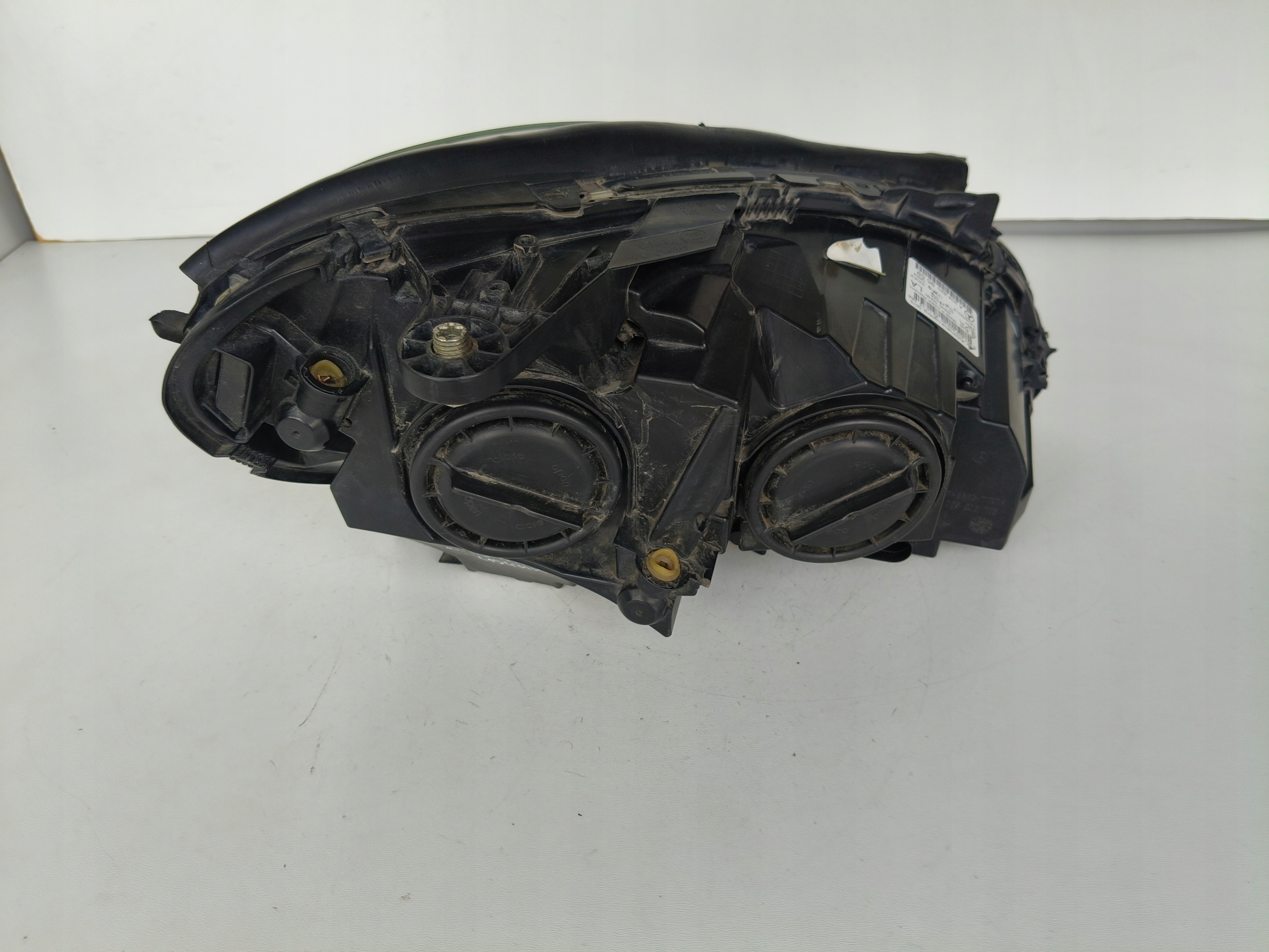 light left REFLEKTOR MERCEDES C-KLASA W204 10- LIFT
