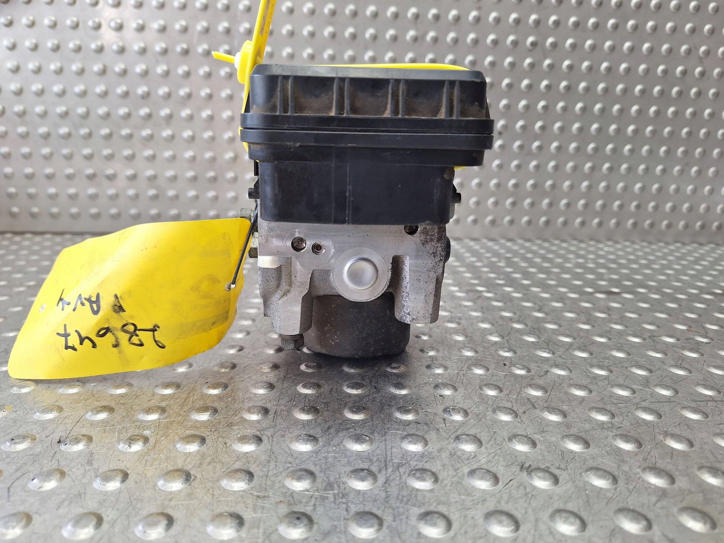 pump control unit ABS 44510-42070 TOYOTA RAV4 1.8 VVTI