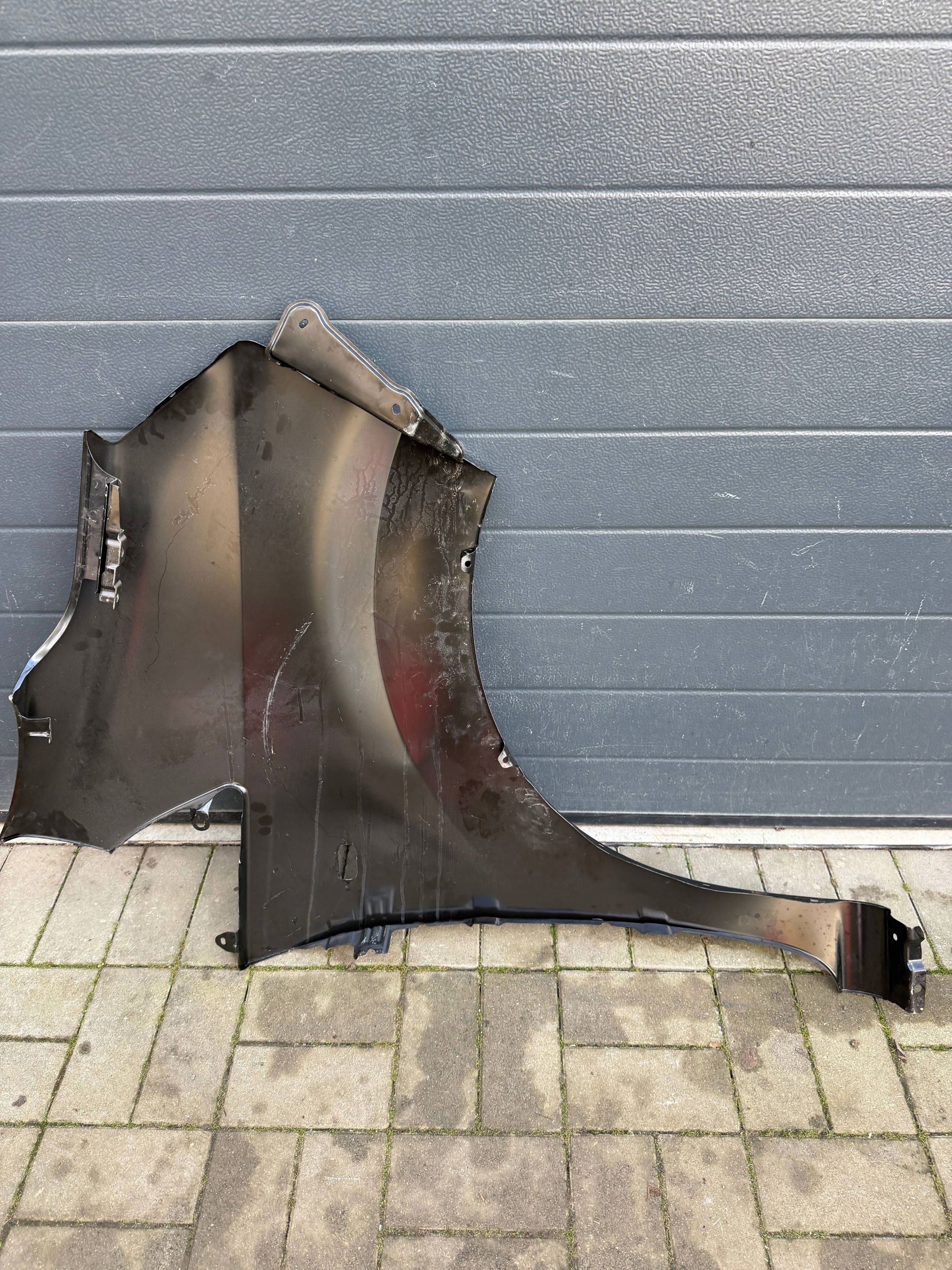 Nissan NV200 fender left front front