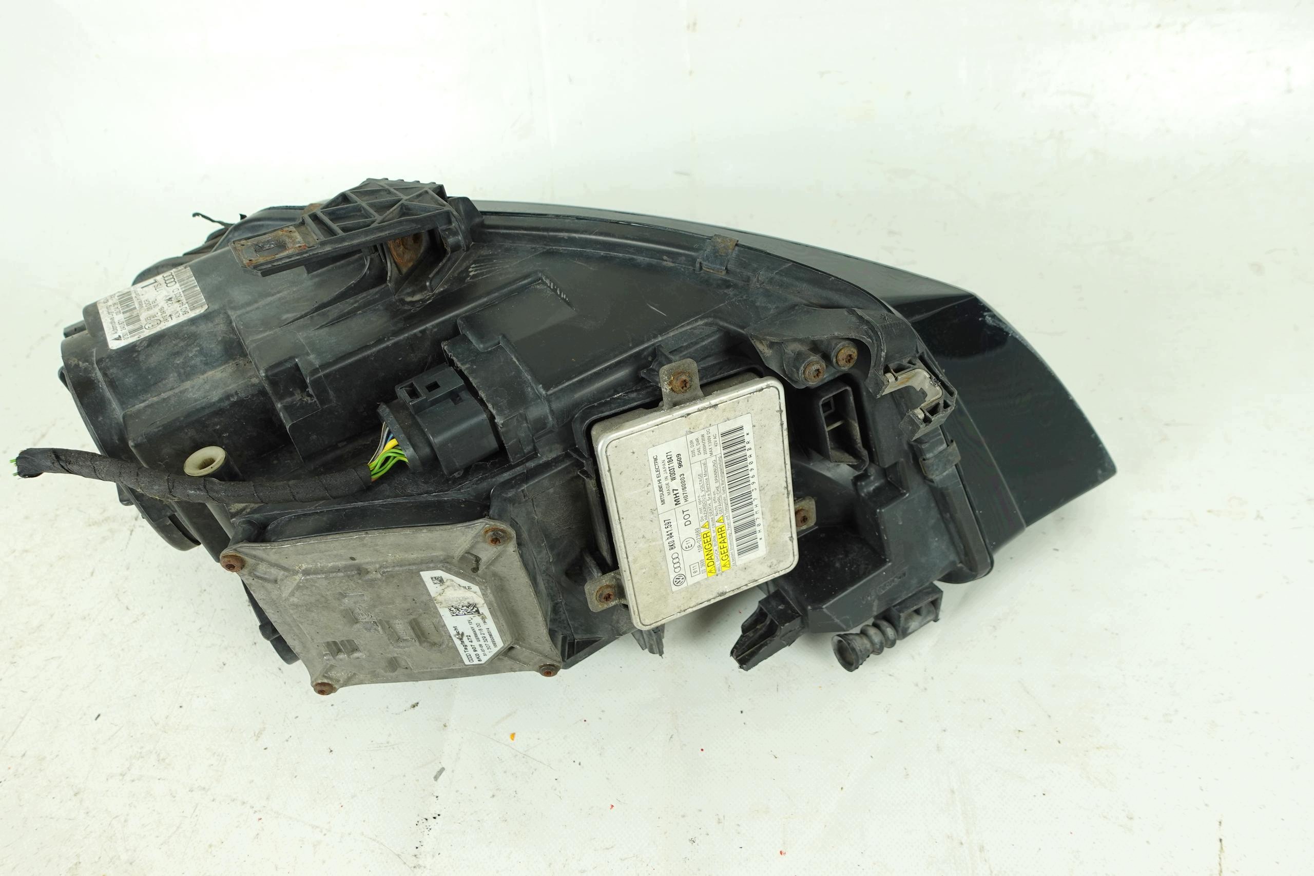 light left front left front BIXENON LED AUDI A4 B8 ANGLIK 8K0941003D