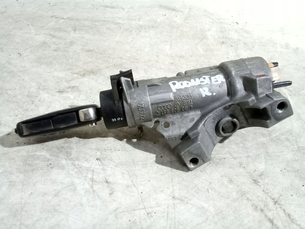 Skoda Roomster ignition + key key 4B0905851C