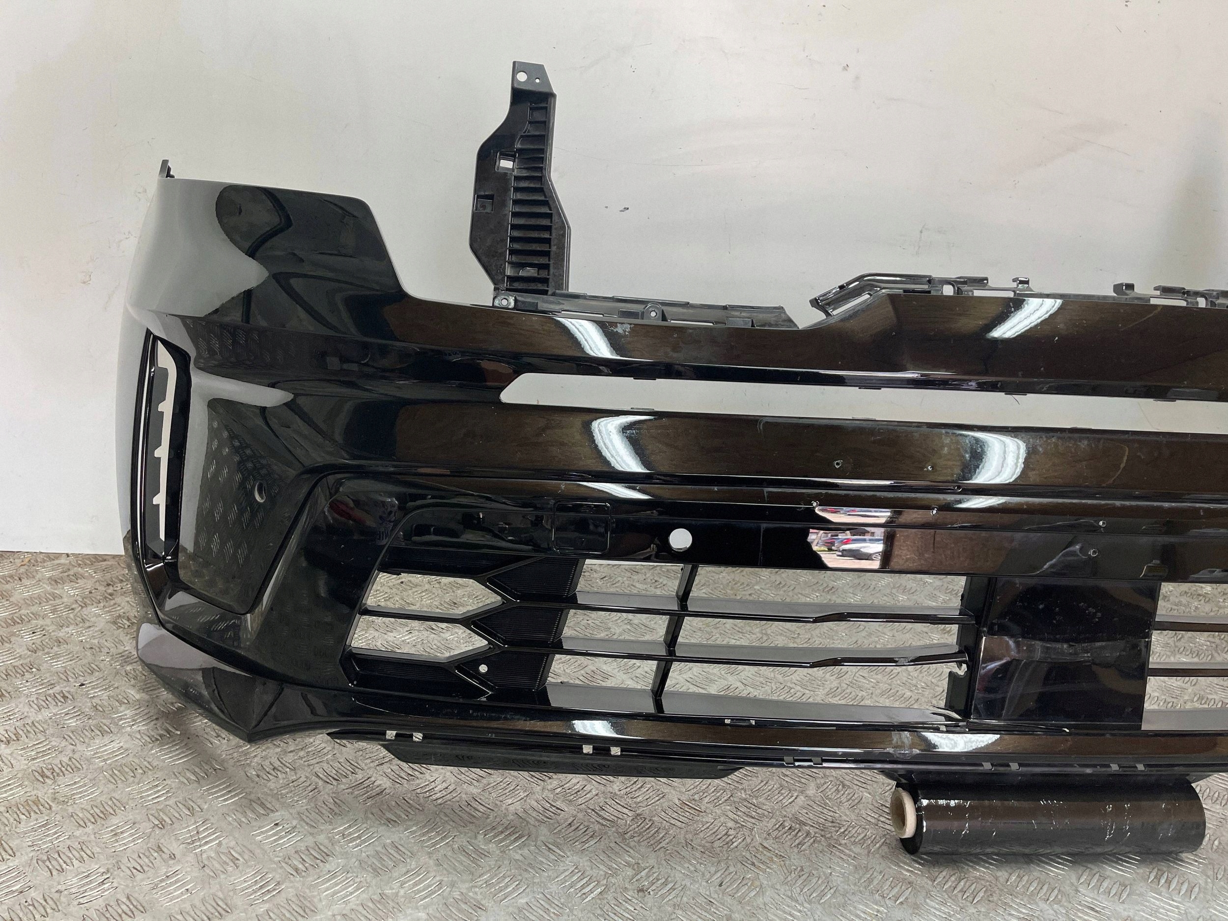 front bumper front KIA SORENTO 4 IV 20- 4 X PDC