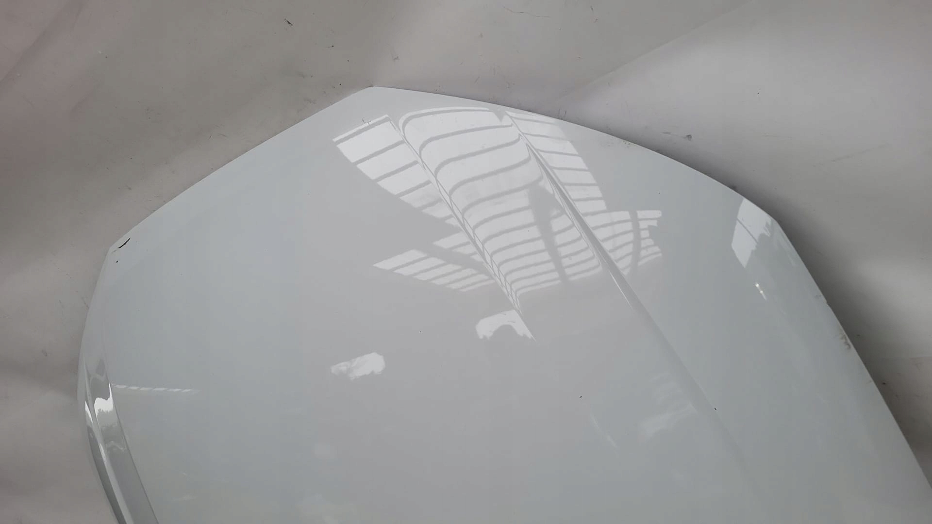 AUDI A4 B9 8W 15- Capot
