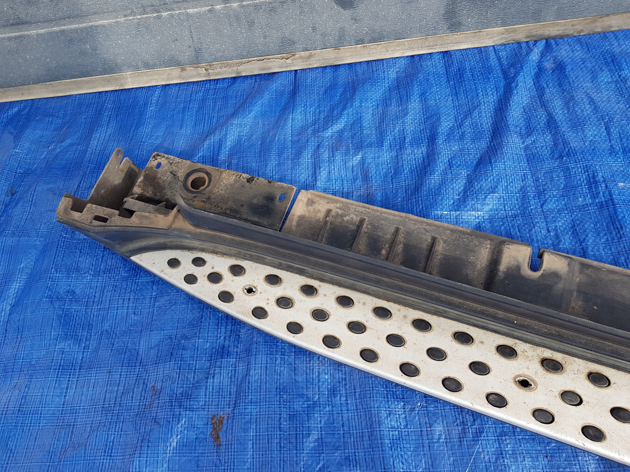 left threshold MERCEDES ML W164 cap moulding STOPIEN