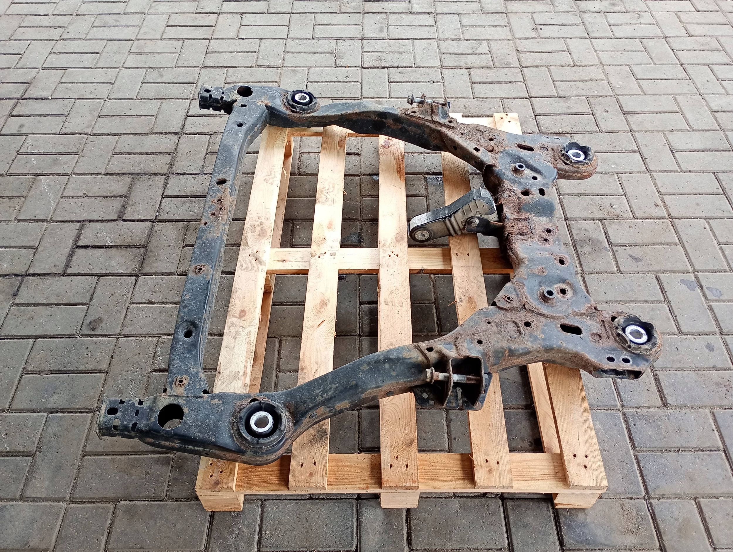 axle beam front subframe suspension beam Ford Explorer V 3.5 2011-2019