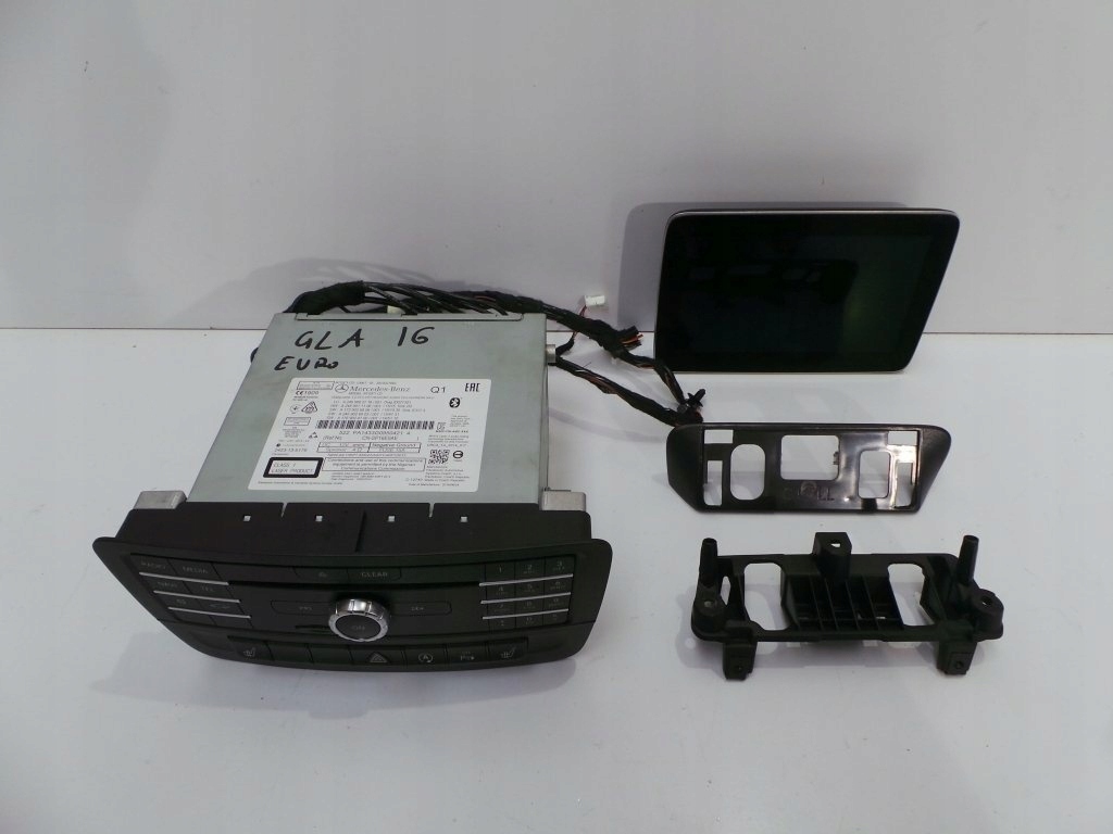 MERCEDES GLA X156 2016 NAWIGACJA EKRAN PANEL RADIO WYŚWIETLACZ KOMPLET