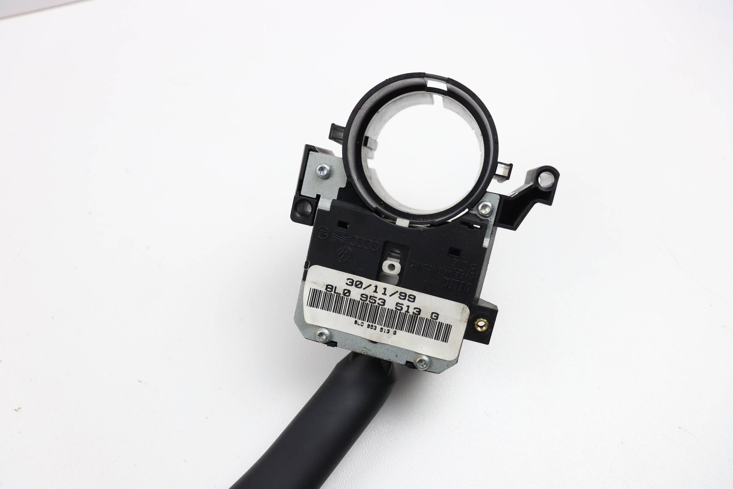 VW PASSAT B5 GOLF IV BORA Bouton Indicateurs de direction MANETKA 8L0953513G