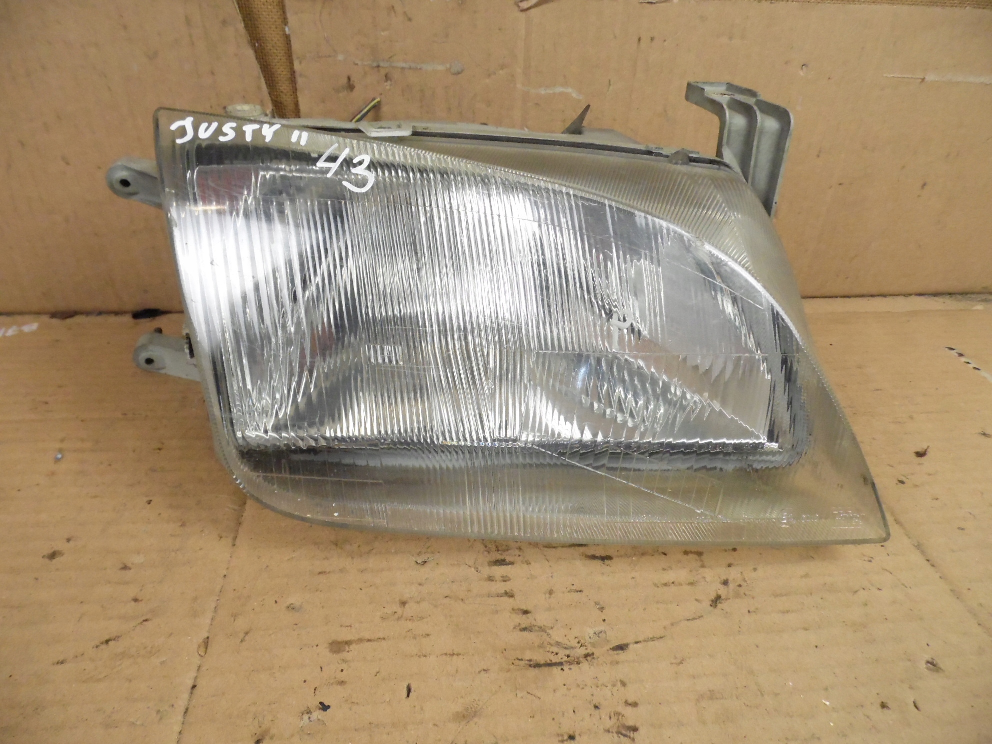 SUBARU СПРАВЕДЛИВО II СВІФТ ФАРА ПЕРЕДНЯ ПРАВА