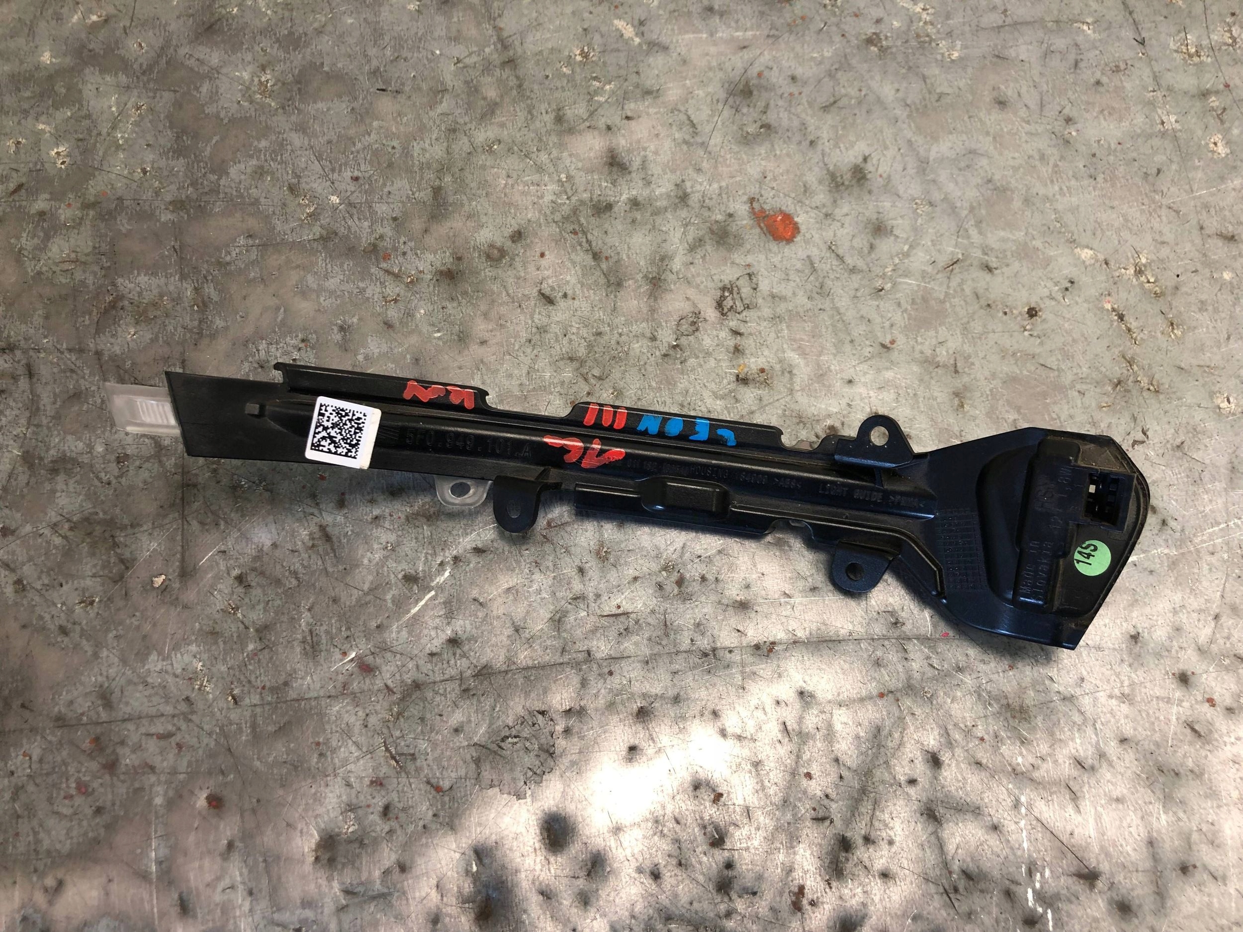 indicator mirrors left SEAT LEON III 5F0949101A