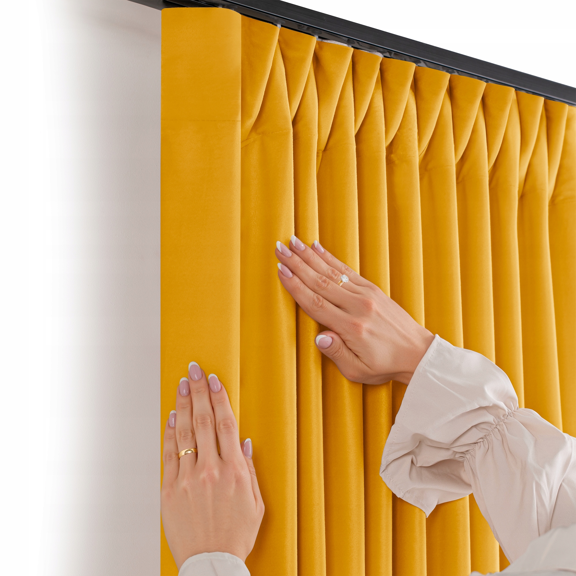 Filumi Záves z velvetového velúru Horčicová zvlnená páska 400x300