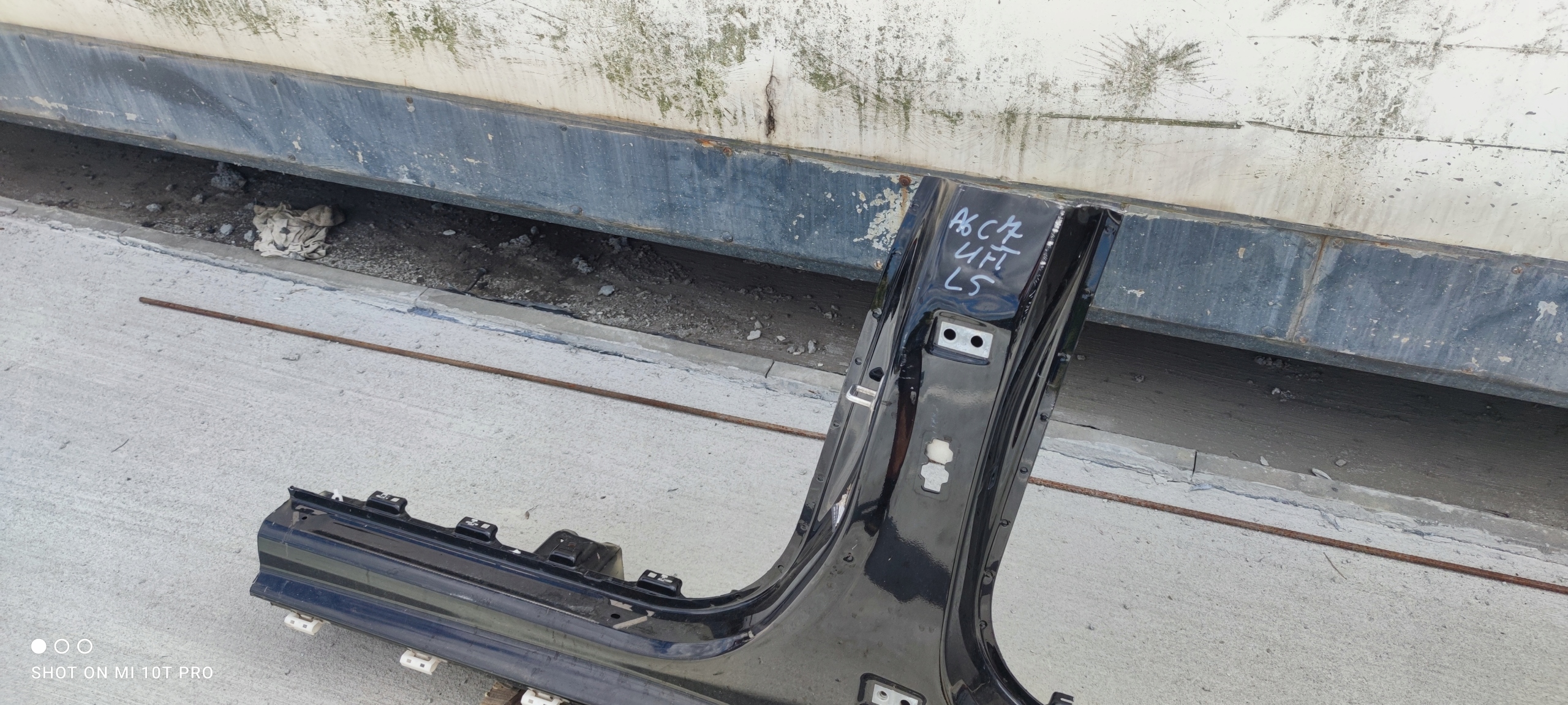 quarter threshold pillar B left AUDI A6 C7 LIFT LY9B