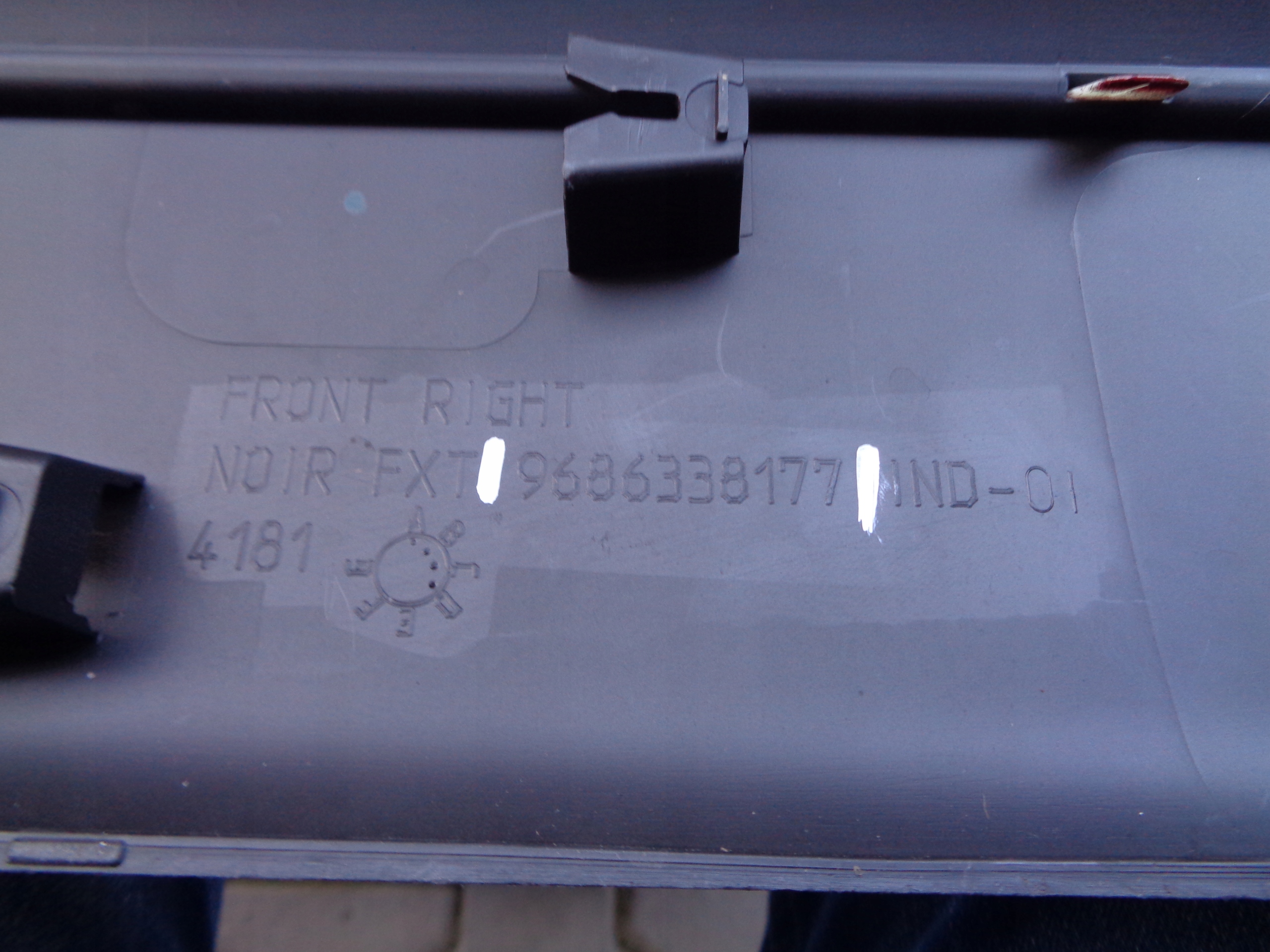 moulding door right front CITROEN C3 PICASSO 08