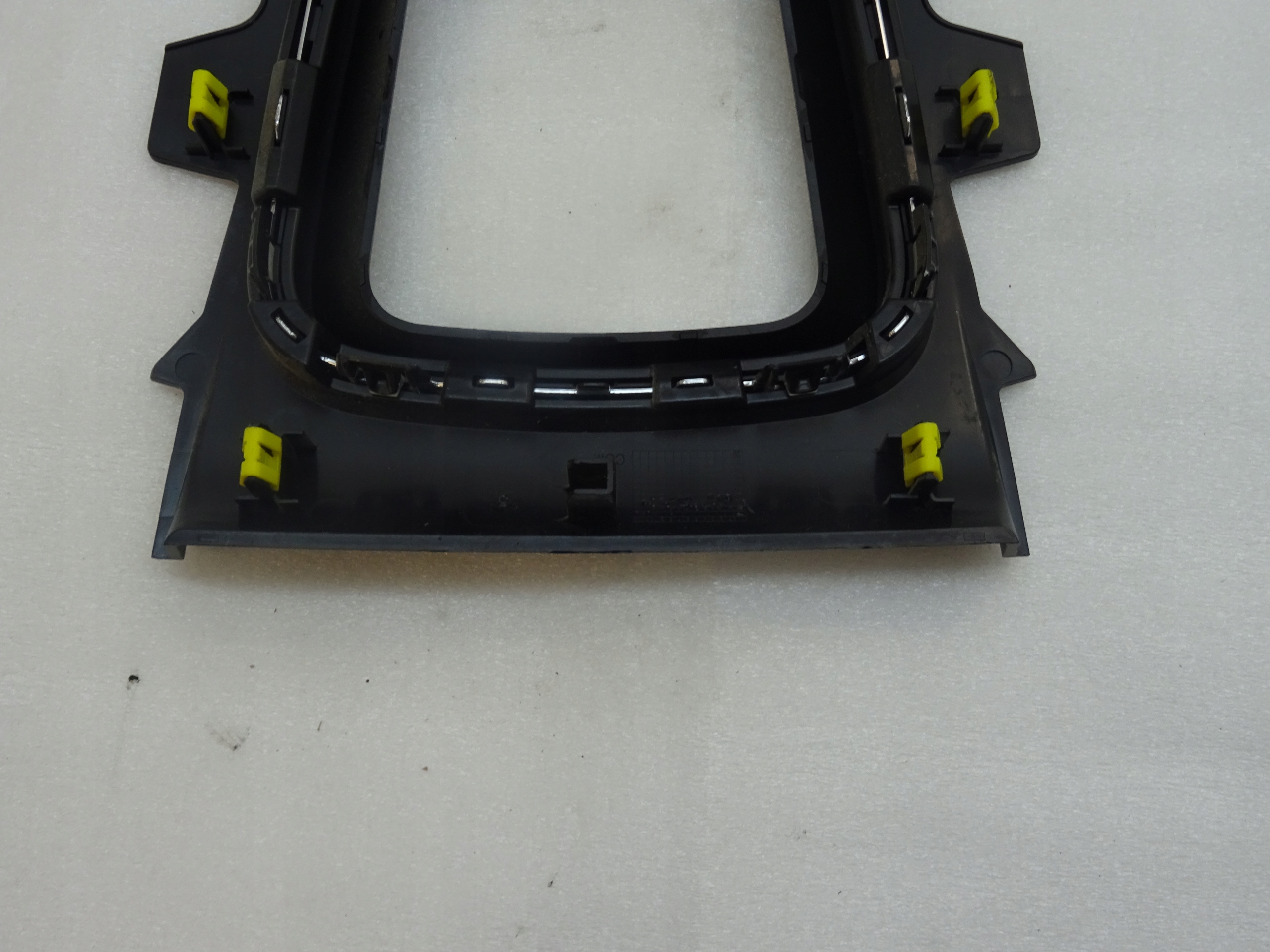 renault KADJAR тунель середина переключатель 969123761R