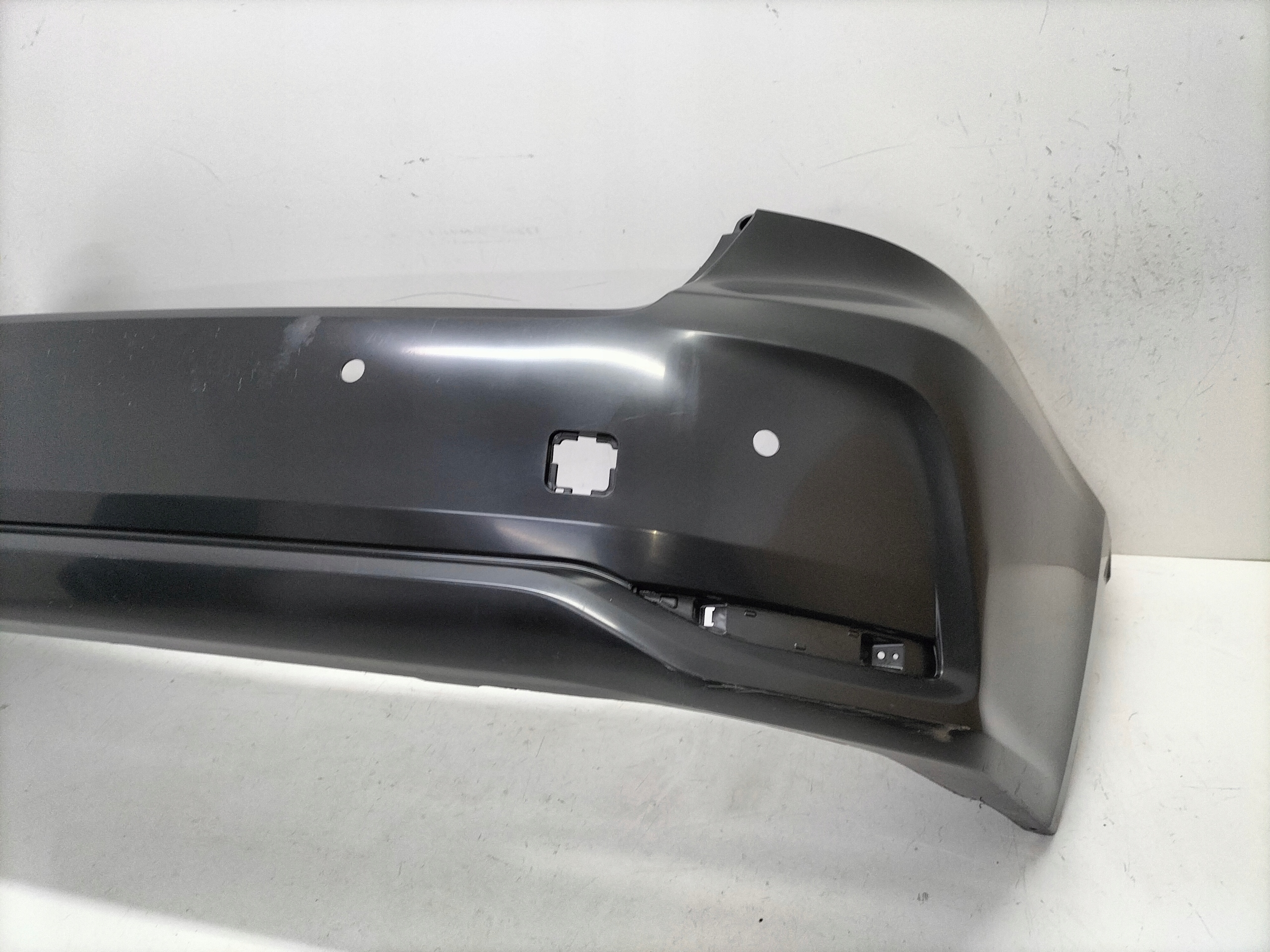 Pare choc Arrière Arrière TOYOTA COROLLA E21 18- Berline