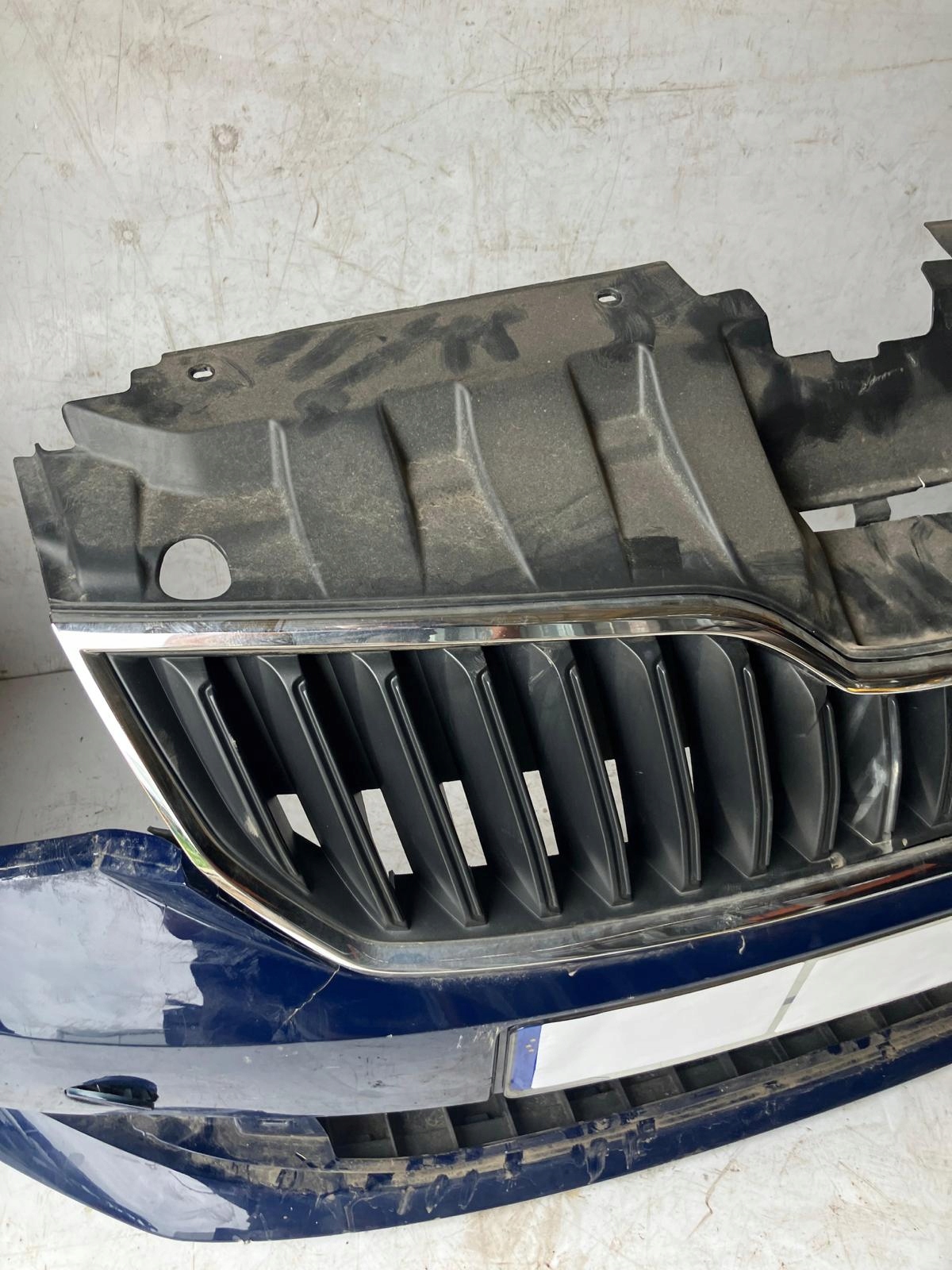 branik prednji dio maska SKODA FABIA III