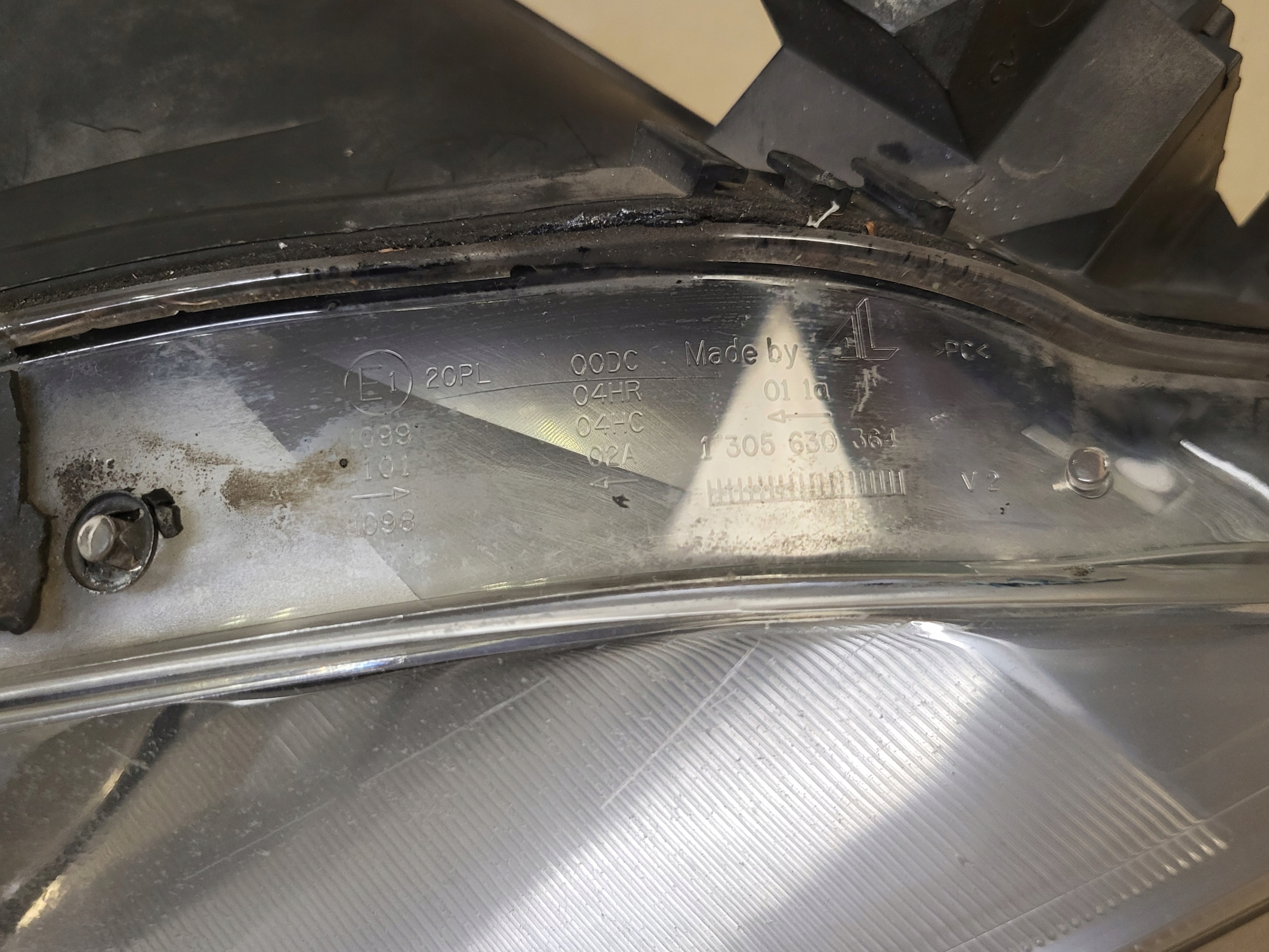 light REFLEKTOR right front R FORD MONDEO MK3 original EUROPA