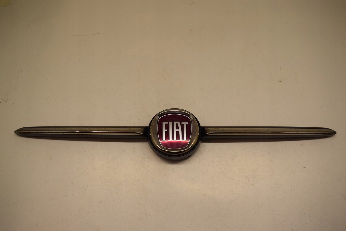 FIAT 500 рестайлинг решетка радиатора хром 735637413